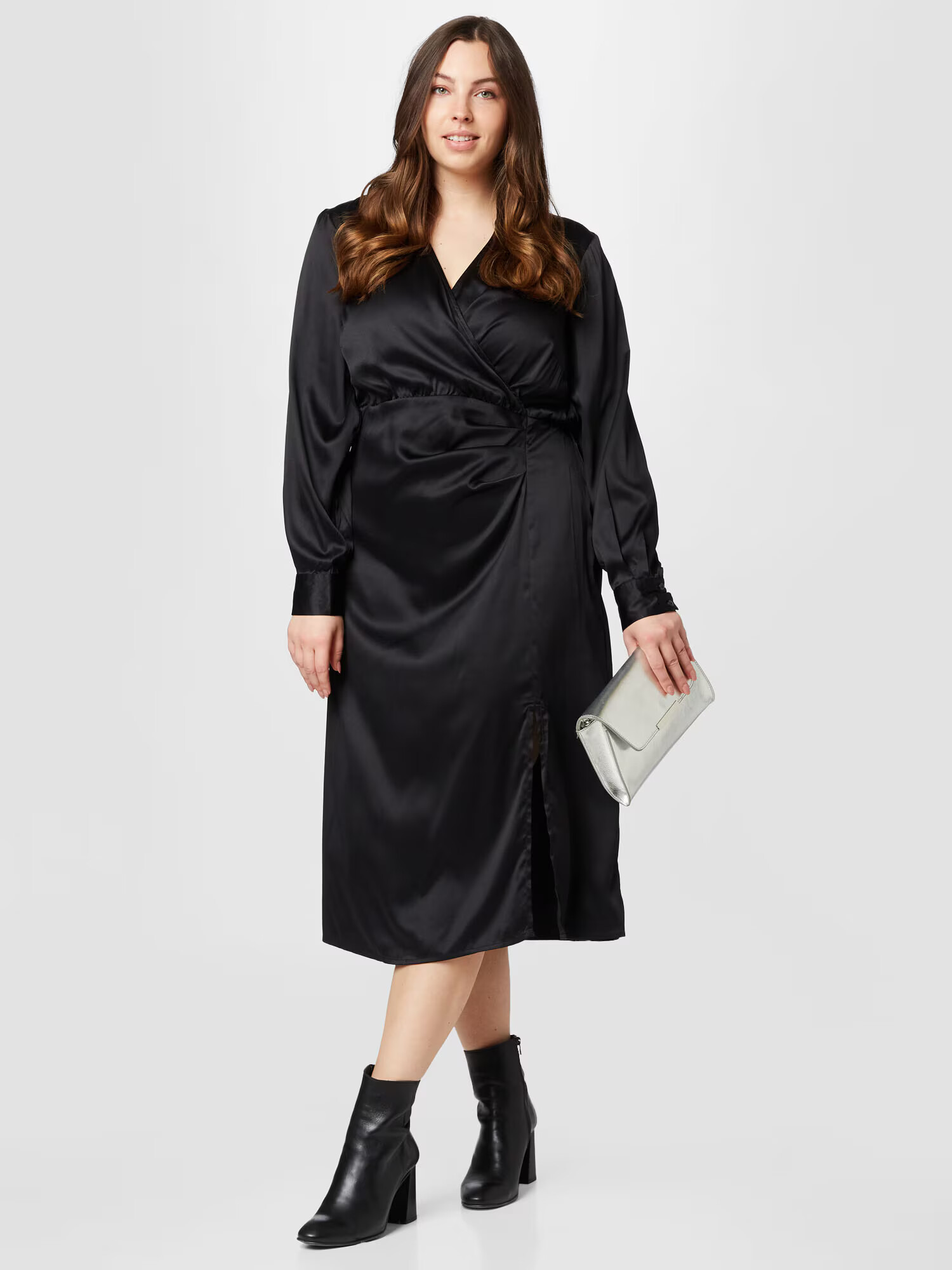 Vero Moda Curve Rochie 'Kleo' negru - Pled.ro