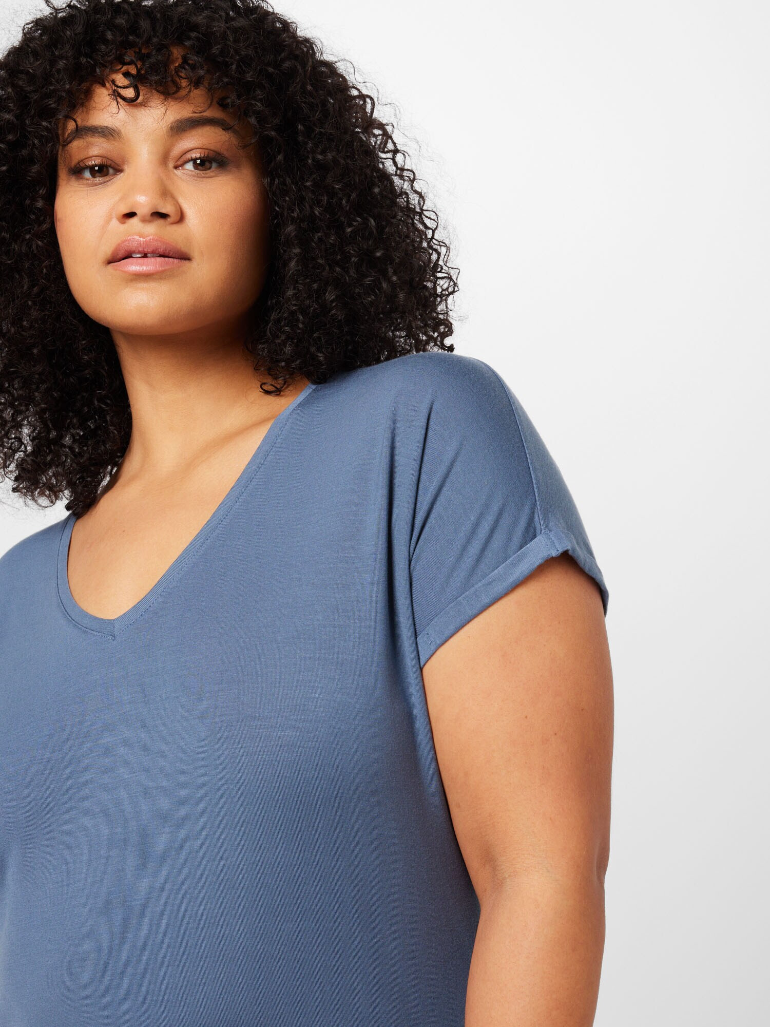 Vero Moda Curve Tricou 'Aya' albastru porumbel - Pled.ro