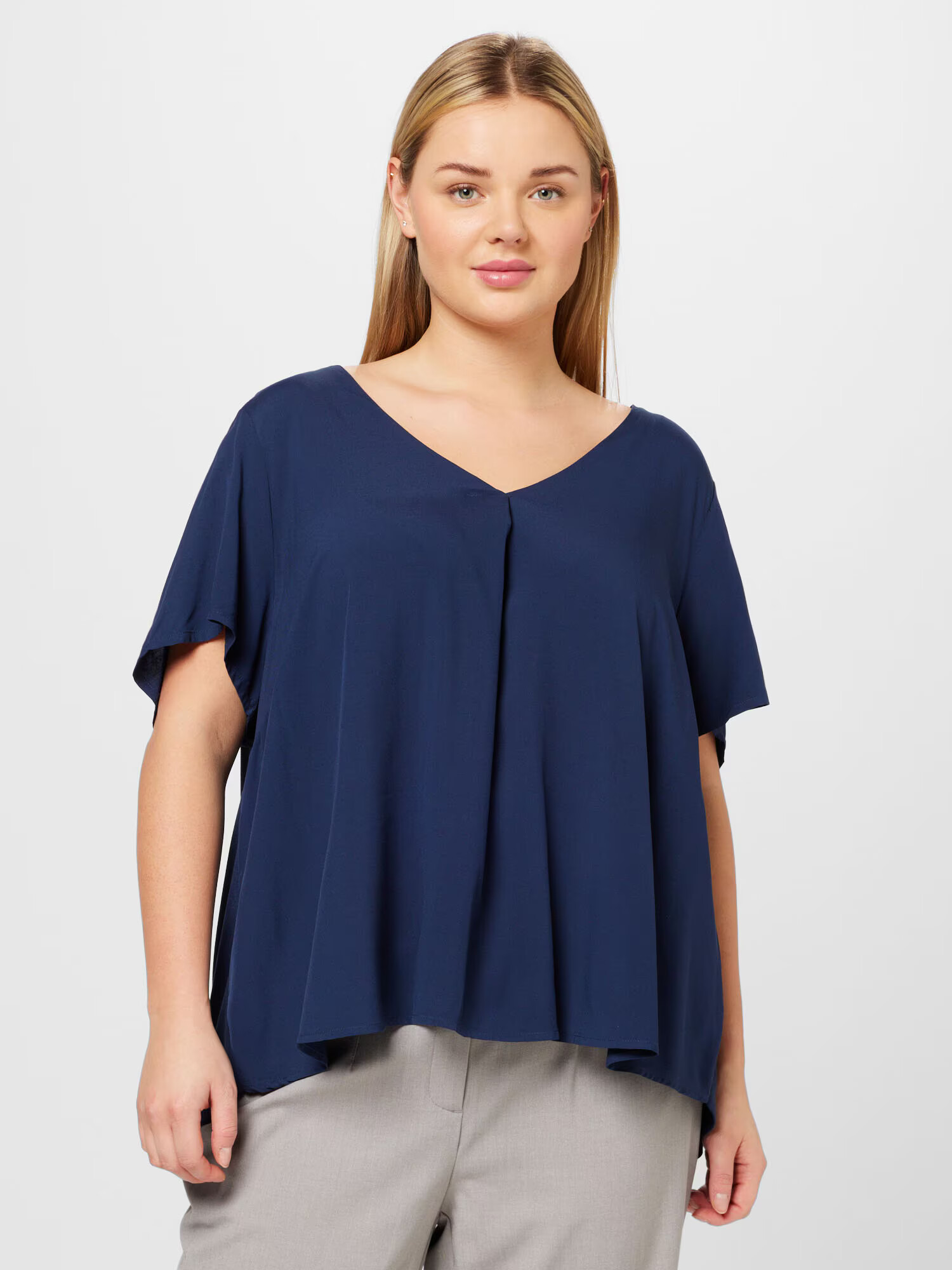 Vero Moda Curve Tricou 'BRIT' bleumarin - Pled.ro