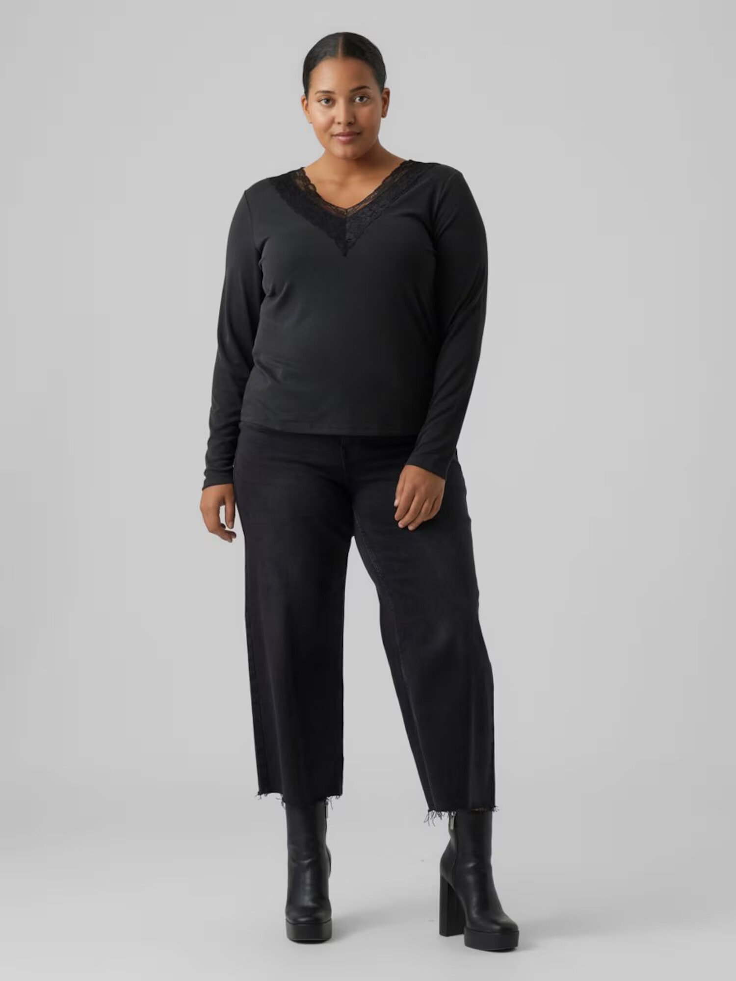 Vero Moda Curve Tricou 'PHINE' negru - Pled.ro