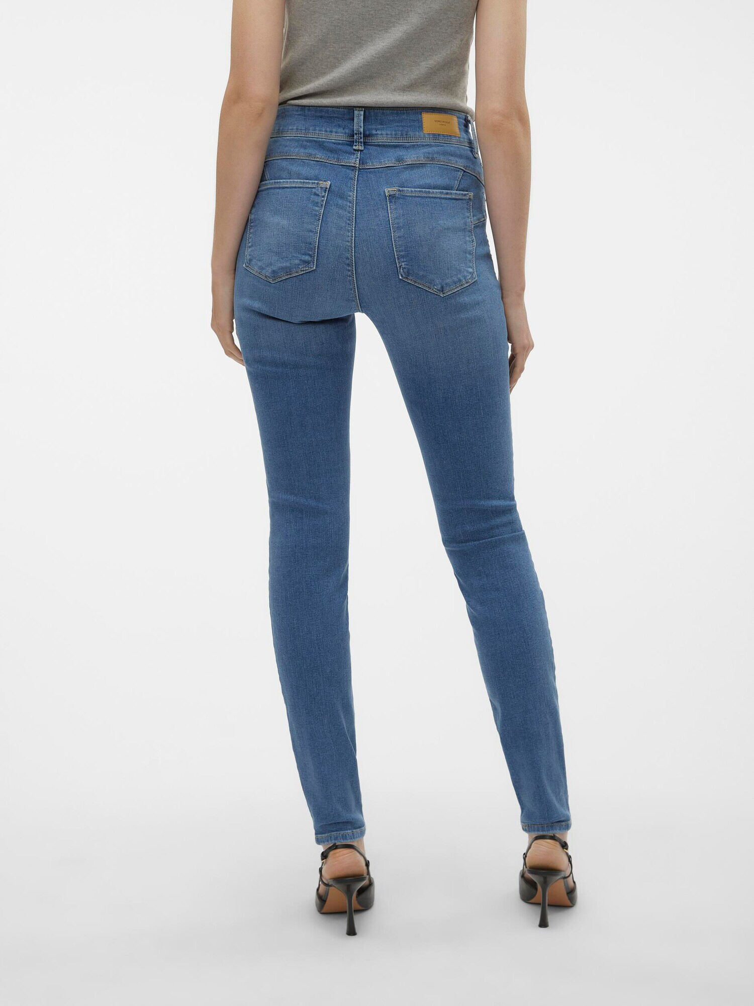 VERO MODA Jeans 'Embrace' albastru denim - Pled.ro