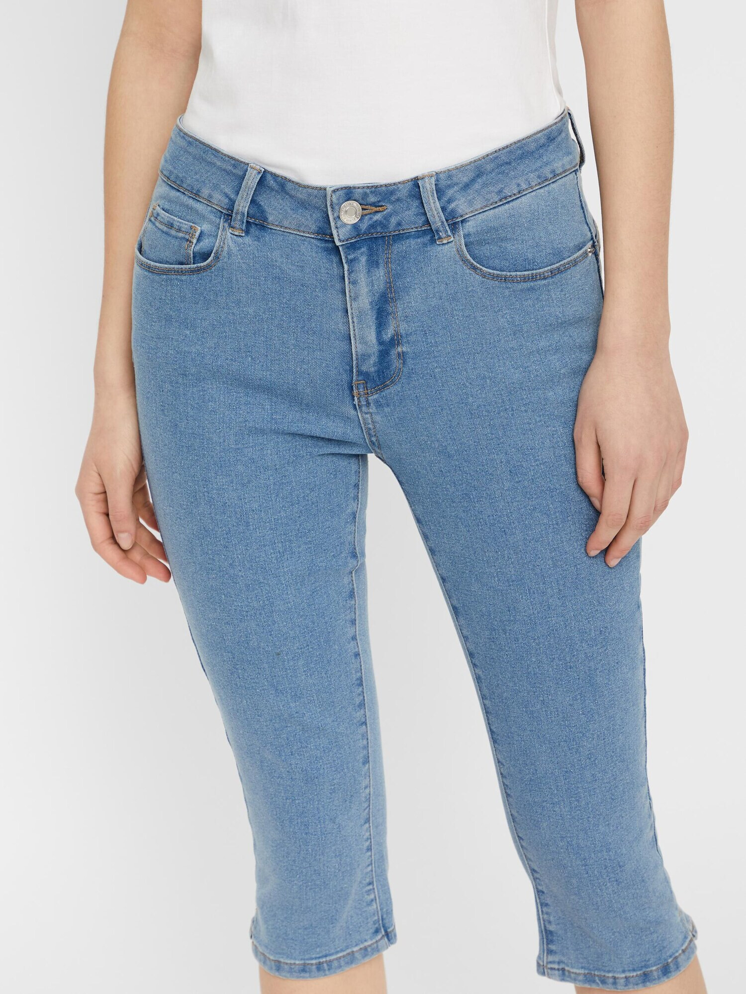 VERO MODA Jeans 'Hot Seven' albastru denim - Pled.ro