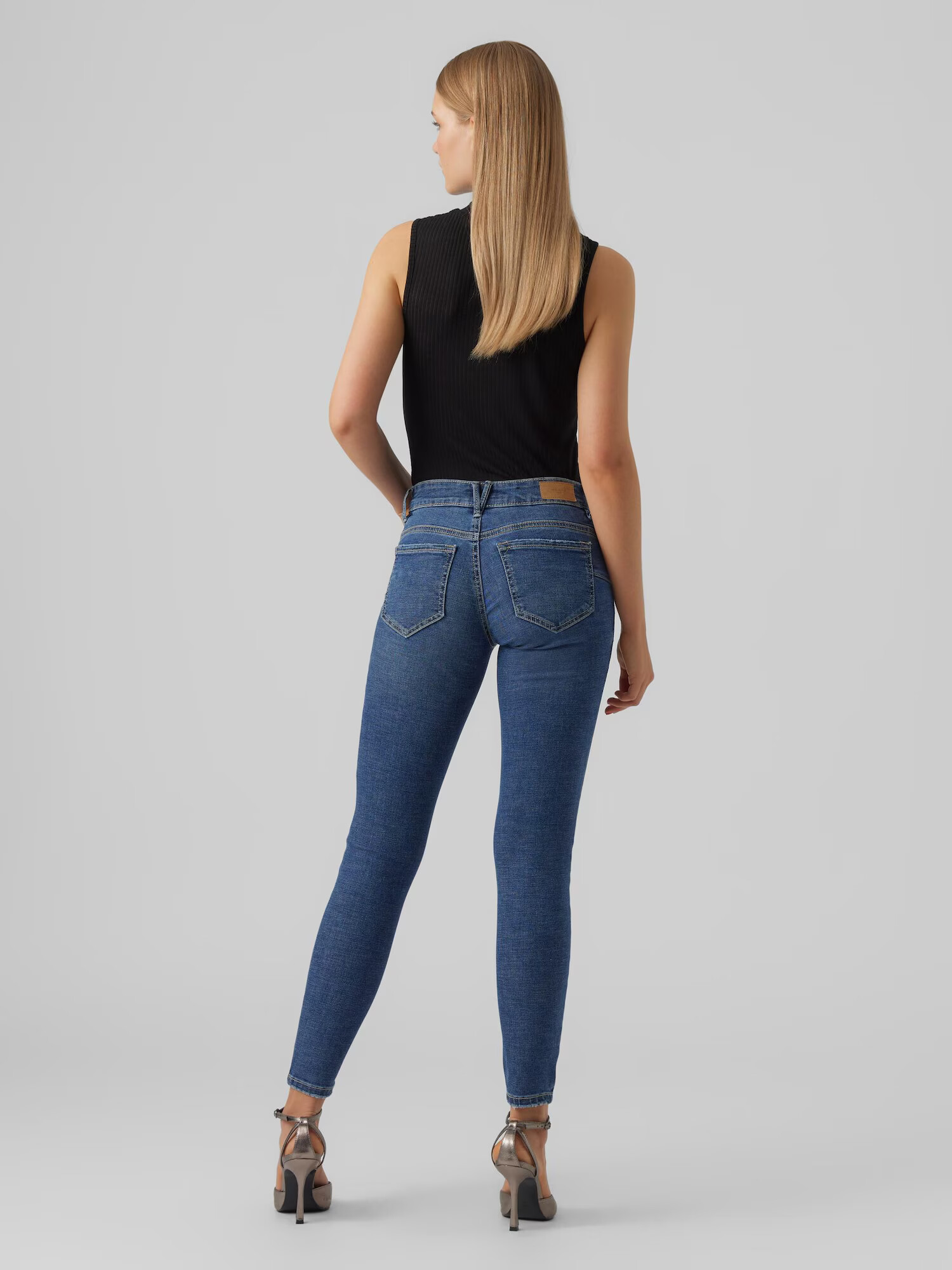 VERO MODA Jeans 'Robyn' albastru - Pled.ro