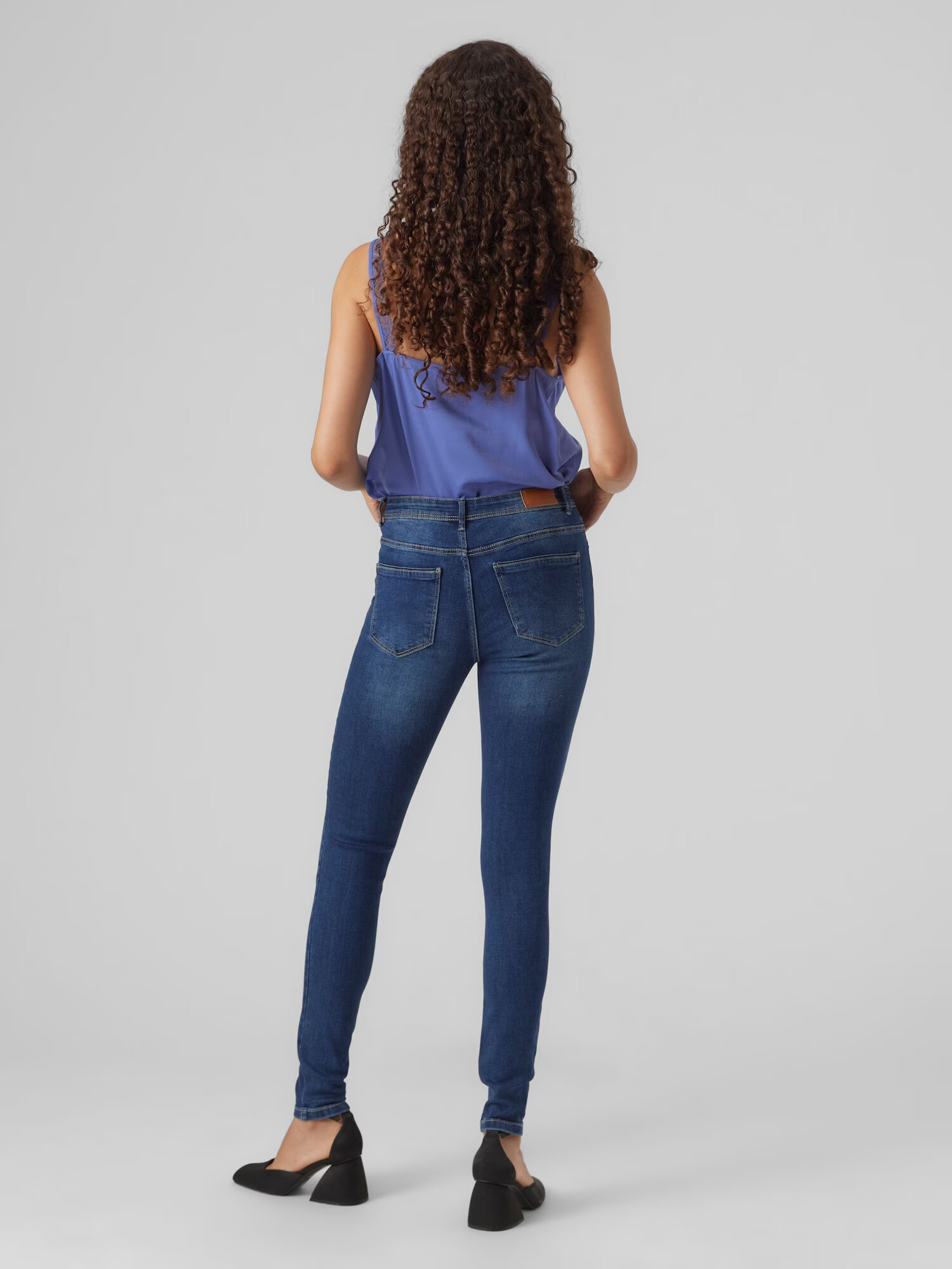 VERO MODA Jeans 'TANYA' albastru închis - Pled.ro