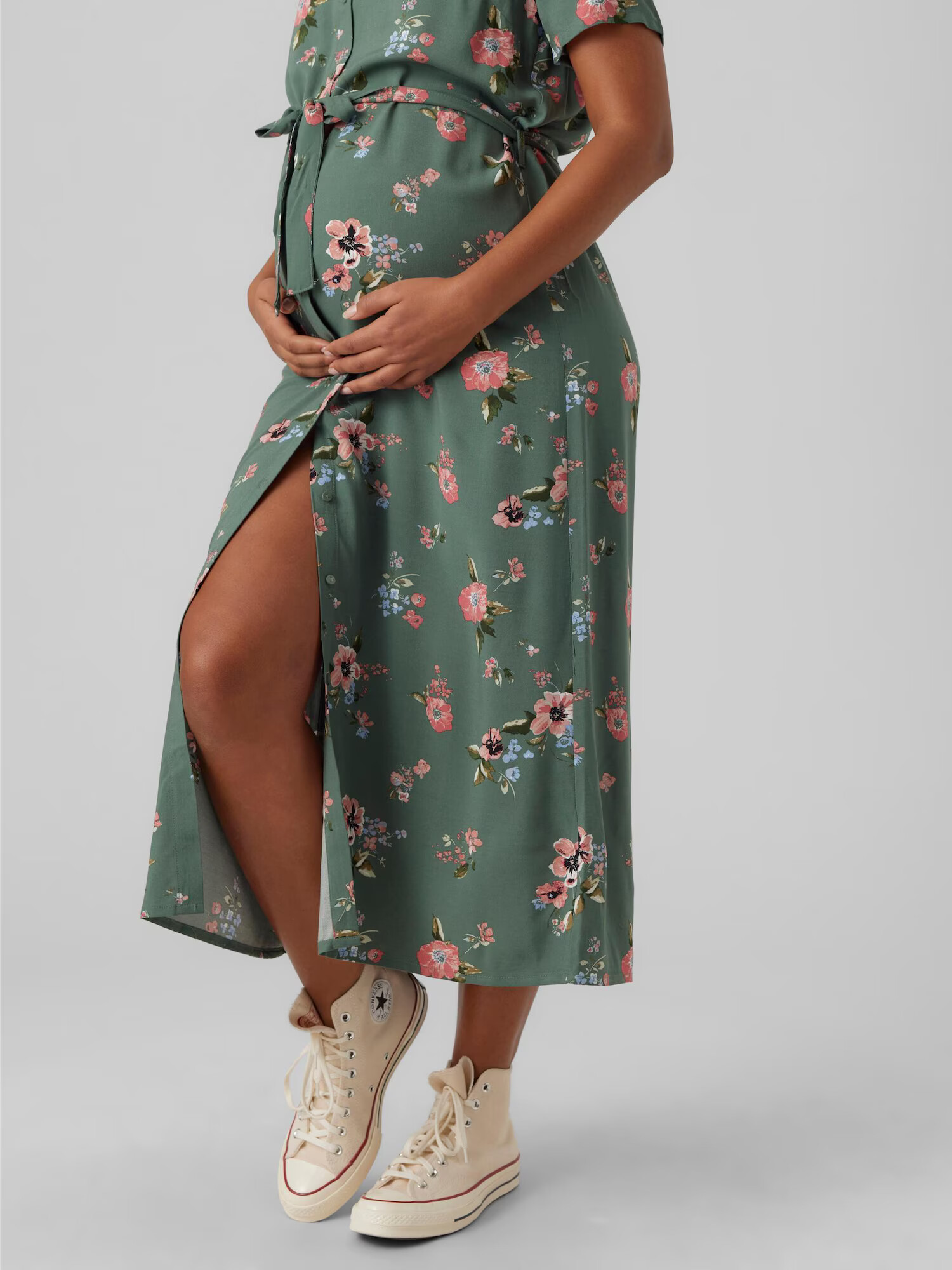 Vero Moda Maternity Rochie tip bluză 'Measy' albastru deschis / oliv / verde jad / roz eozină - Pled.ro