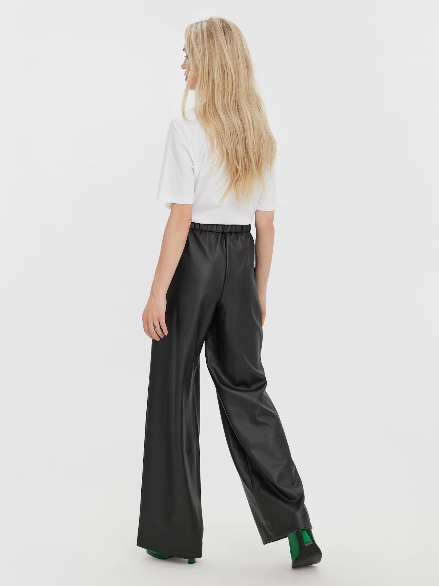 VERO MODA Pantaloni 'Cookie' negru - Pled.ro