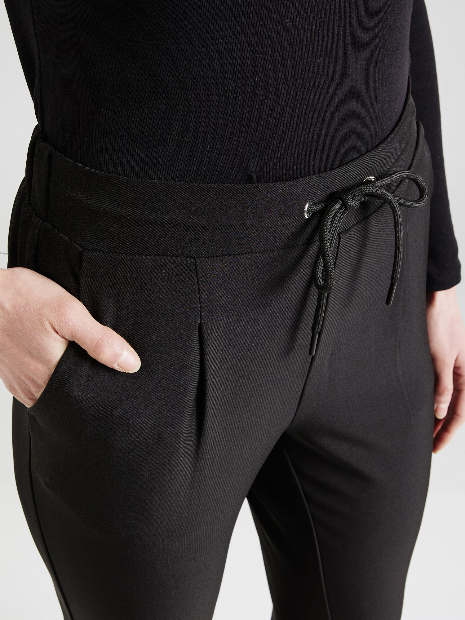 VERO MODA Pantaloni cu dungă 'CARLA' negru - Pled.ro