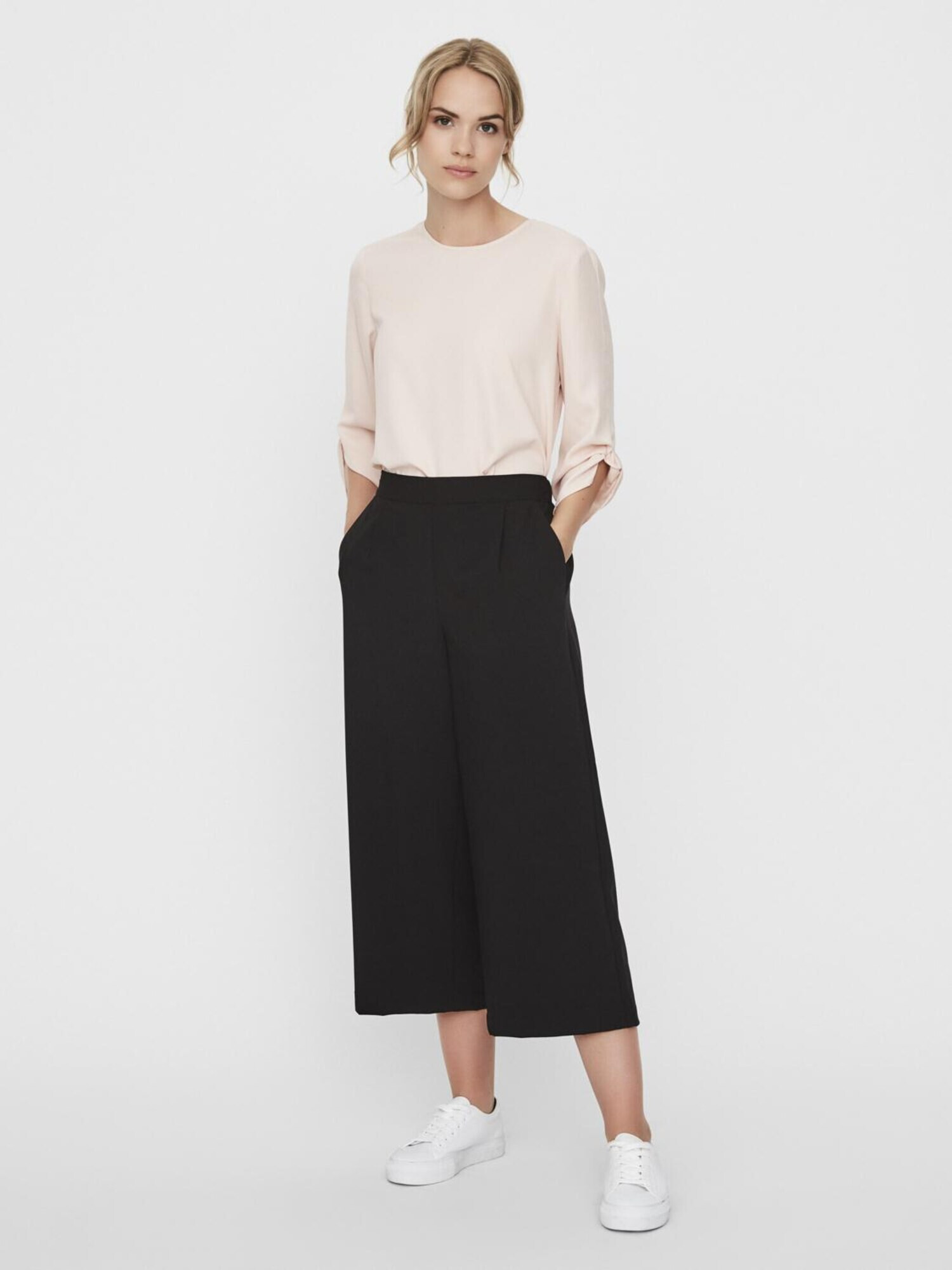 VERO MODA Pantaloni cutați 'Cookie' negru - Pled.ro