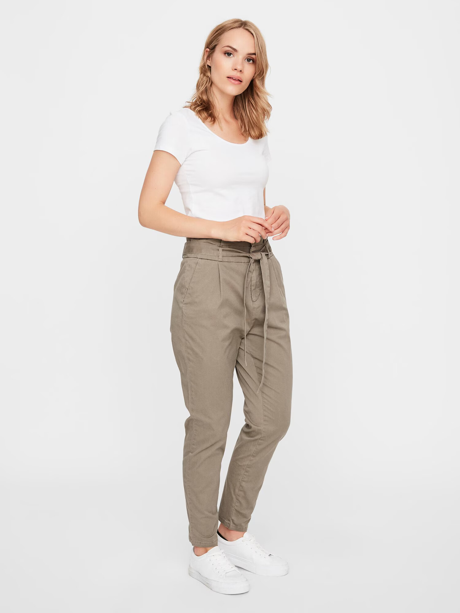 VERO MODA Pantaloni cutați 'Eva' maro deschis - Pled.ro