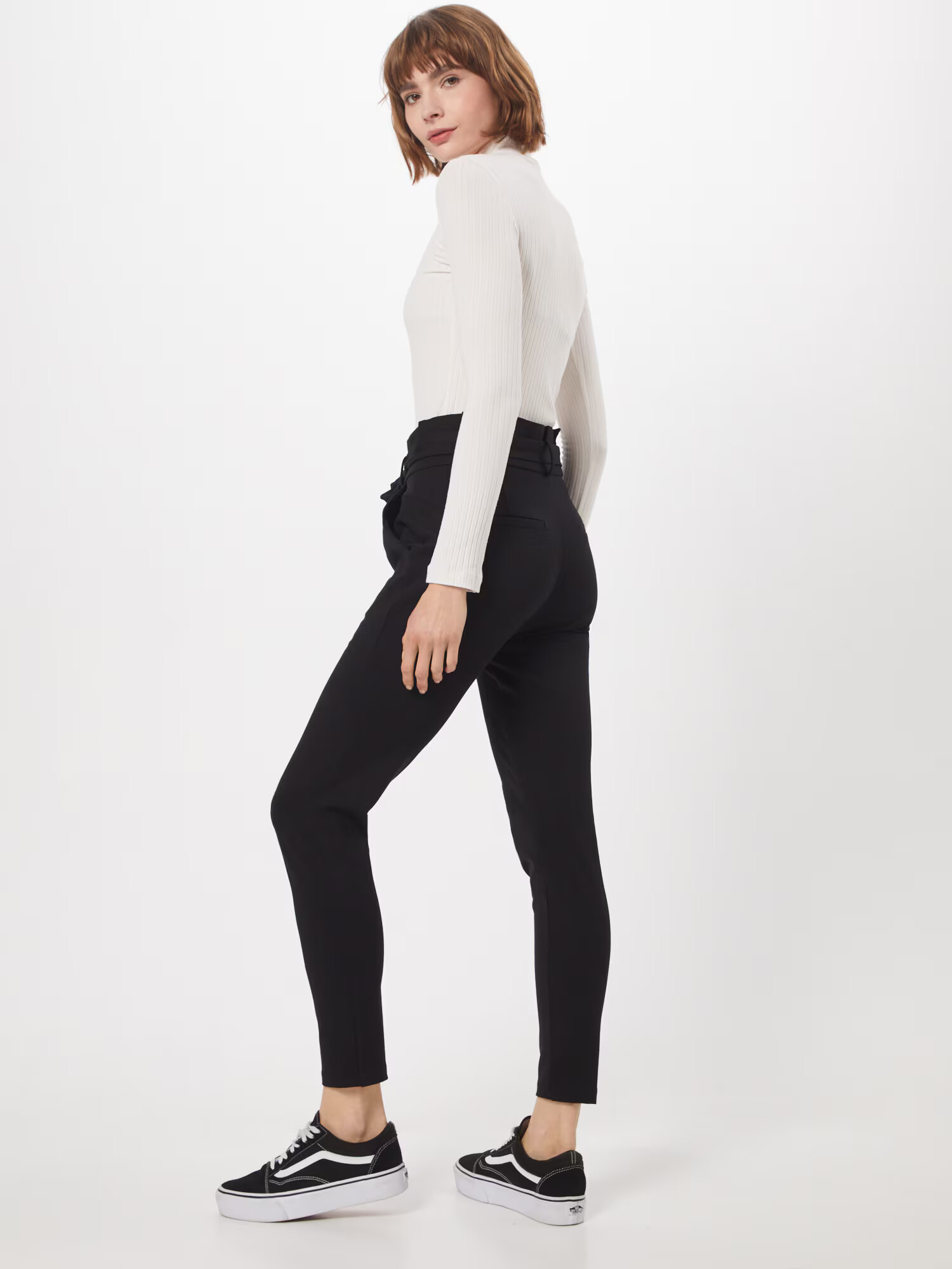 VERO MODA Pantaloni cutați 'Eva' negru - Pled.ro