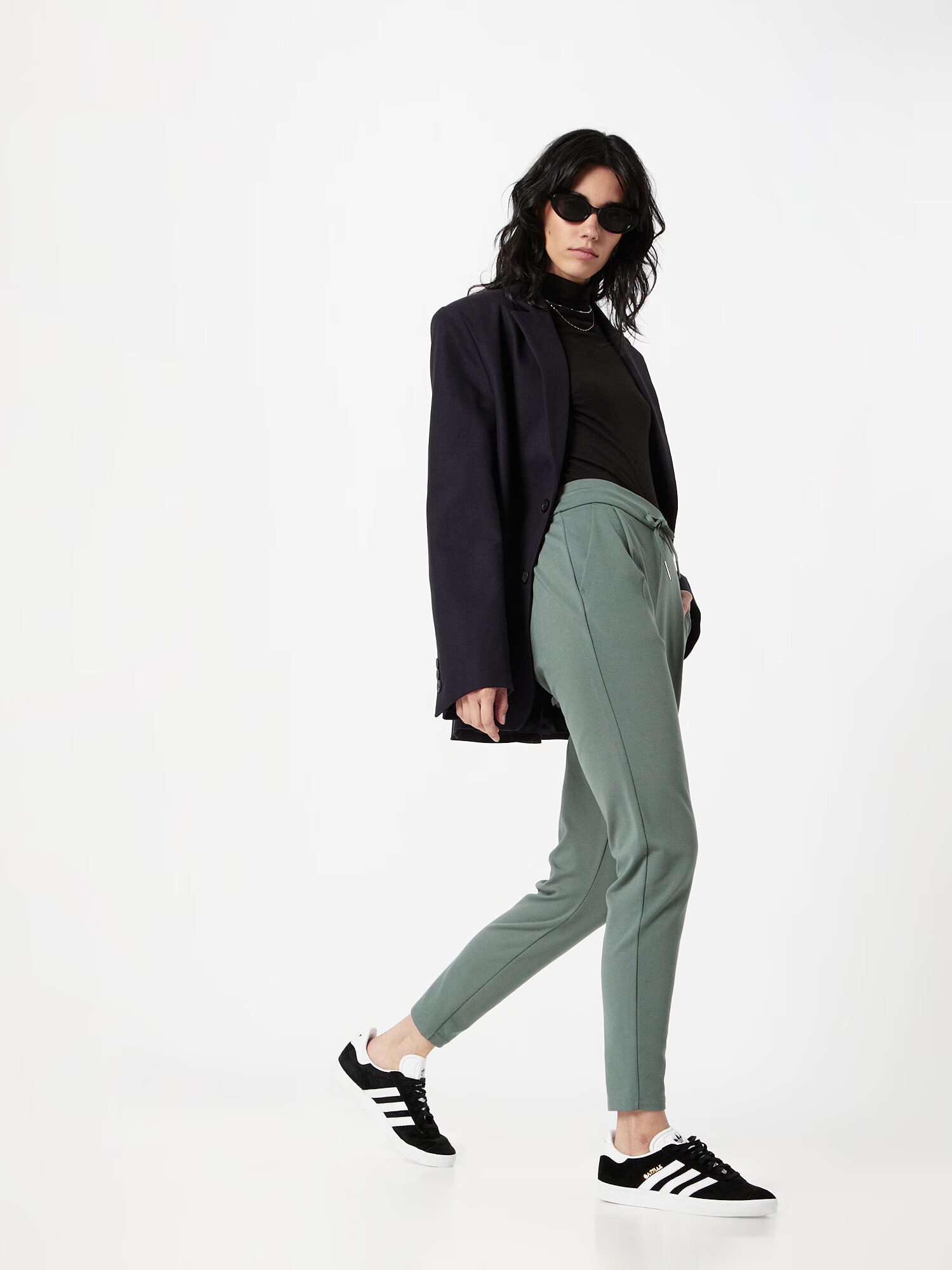 VERO MODA Pantaloni cutați 'EVA' verde pastel - Pled.ro