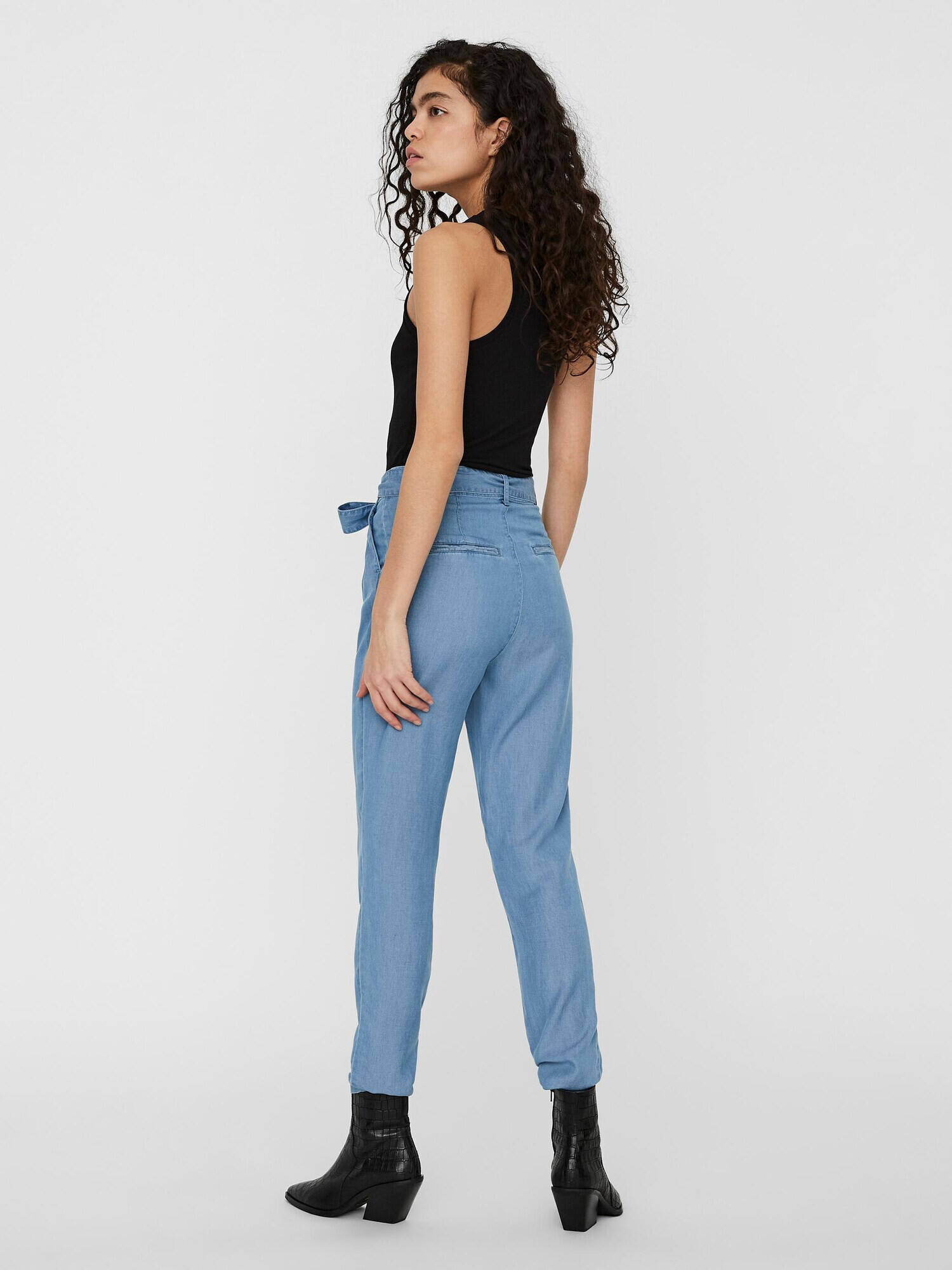 VERO MODA Pantaloni cutați 'MIA' albastru denim - Pled.ro