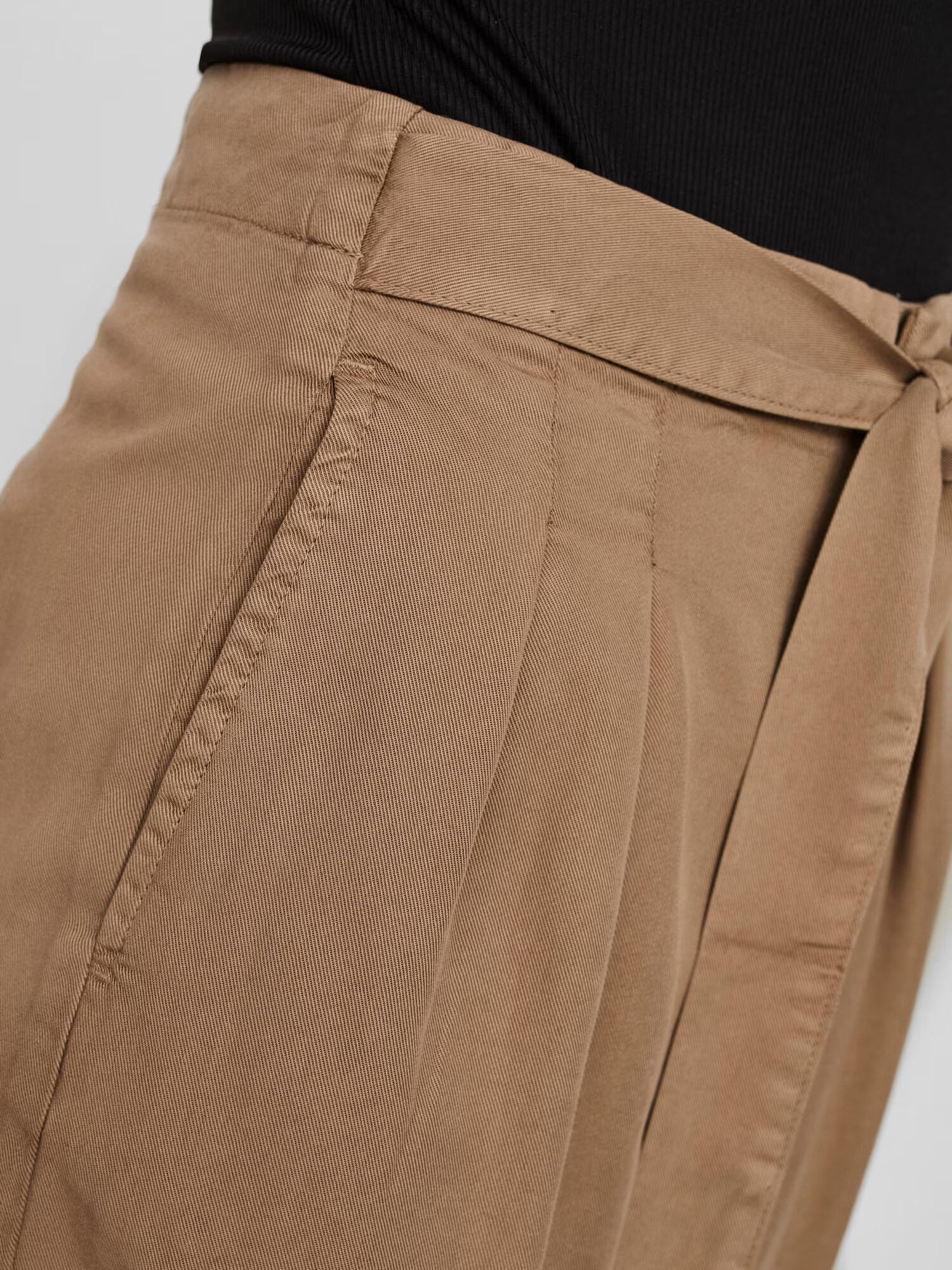 VERO MODA Pantaloni 'Mia' maro deschis - Pled.ro