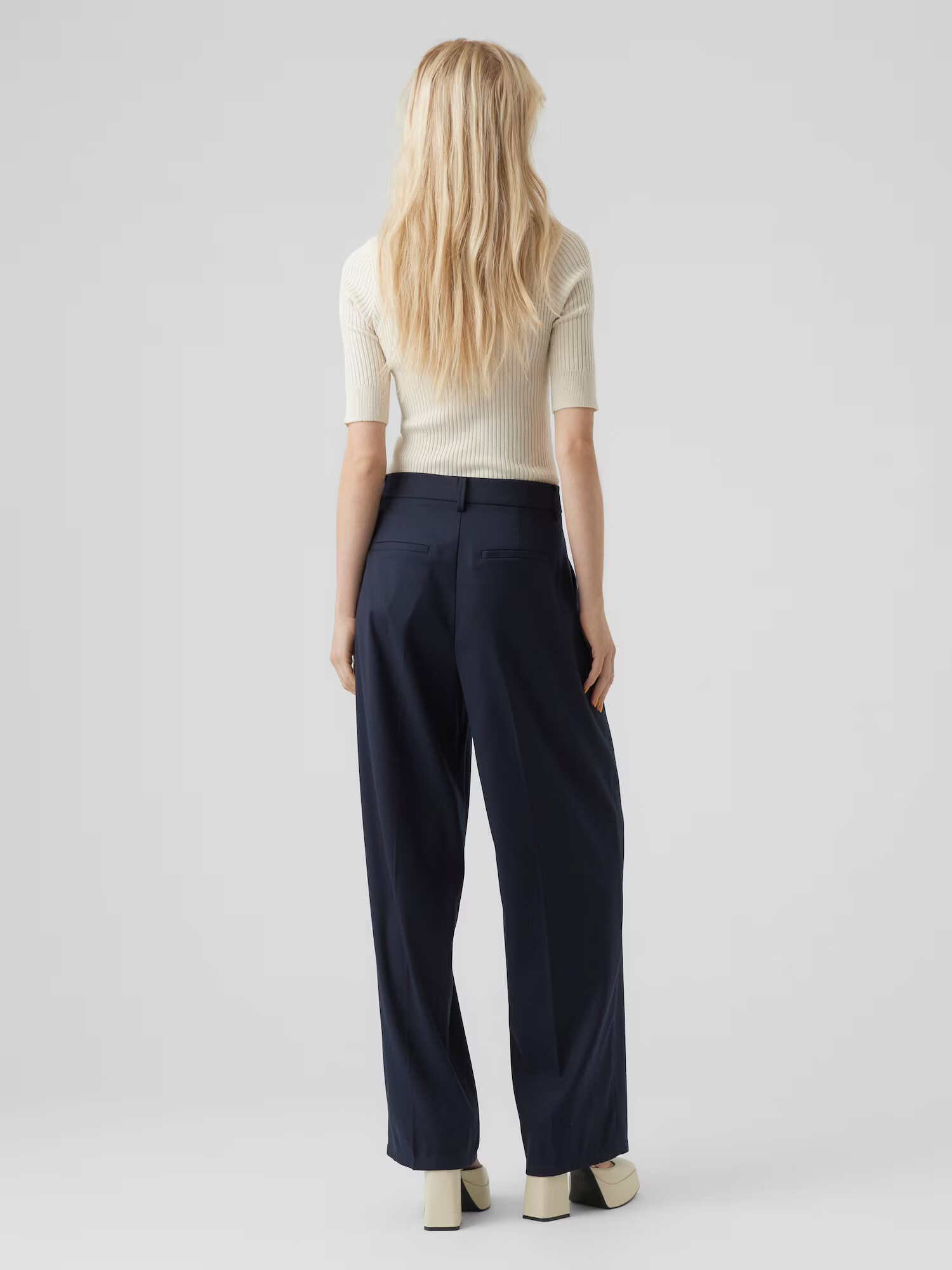 VERO MODA Pantaloni cutați 'MIRALEA' bleumarin - Pled.ro