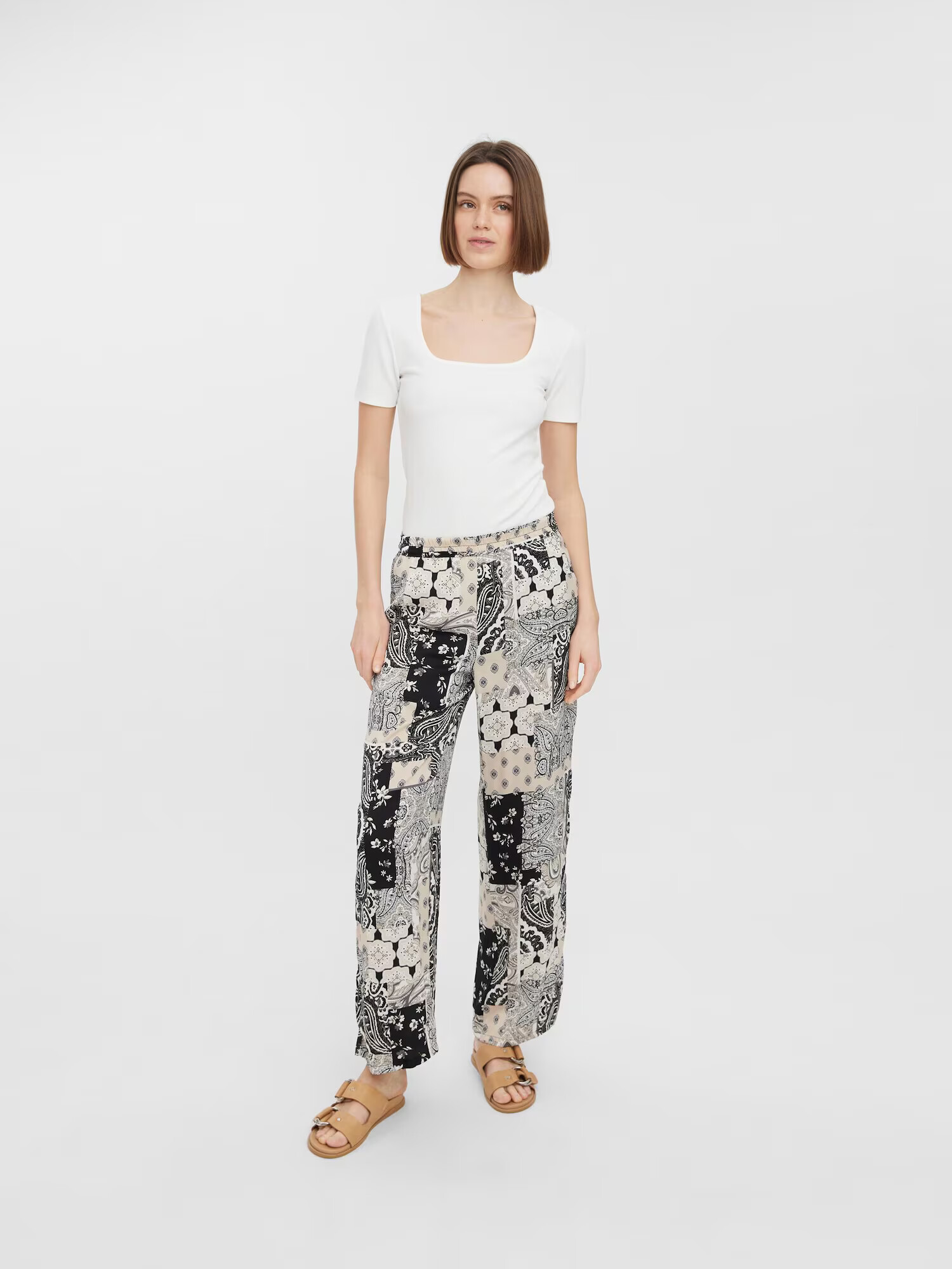 VERO MODA Pantaloni 'Gigi' mai multe culori - Pled.ro