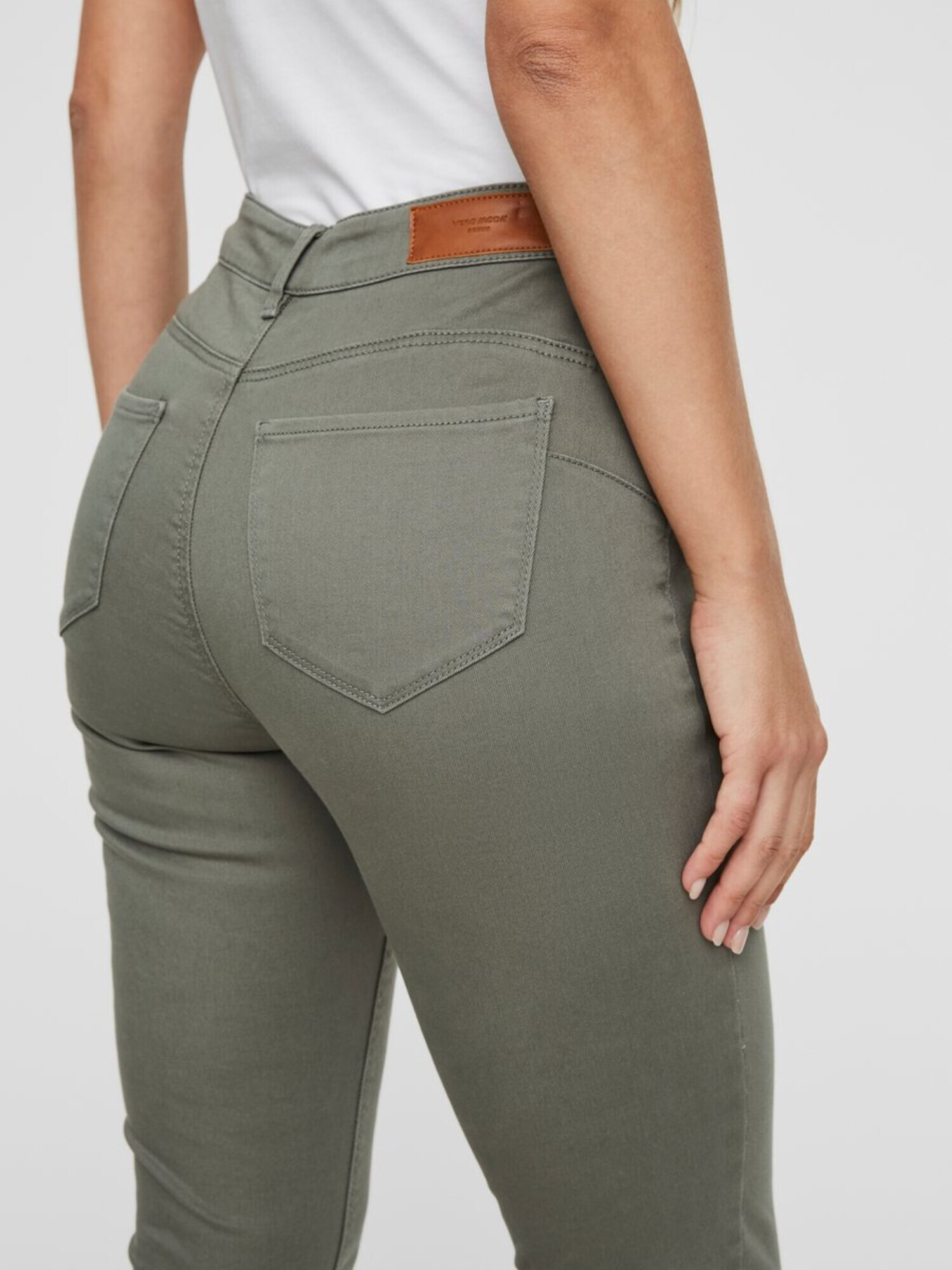 VERO MODA Pantaloni 'Hot' kaki - Pled.ro