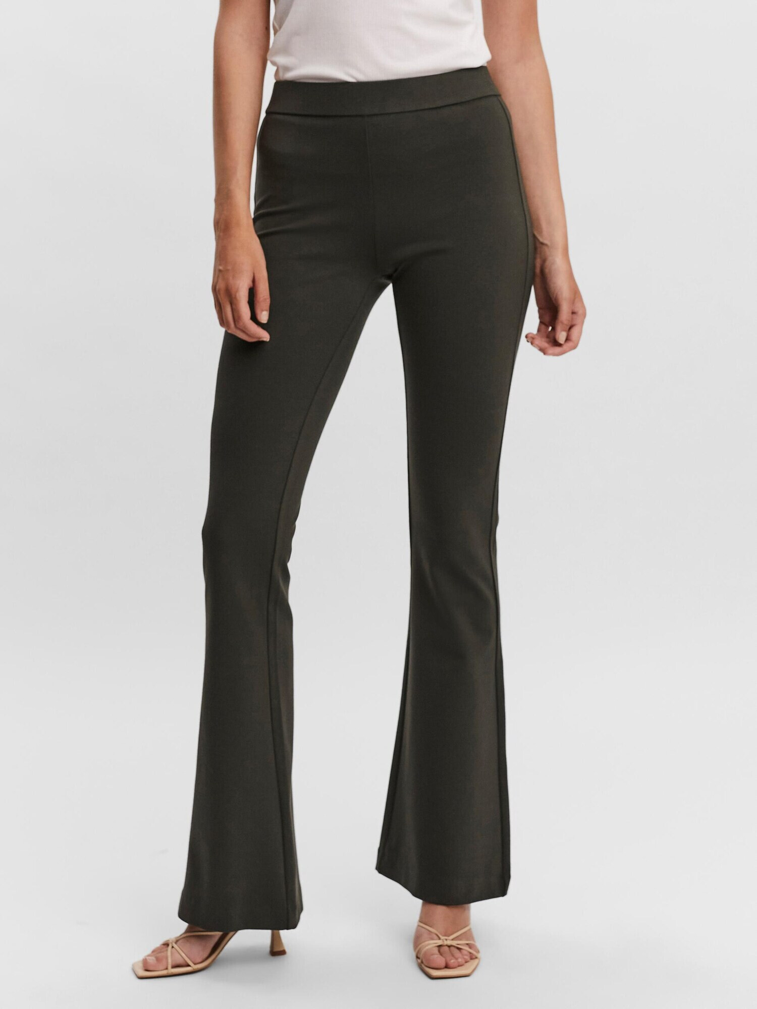 VERO MODA Pantaloni 'Kamma' oliv - Pled.ro