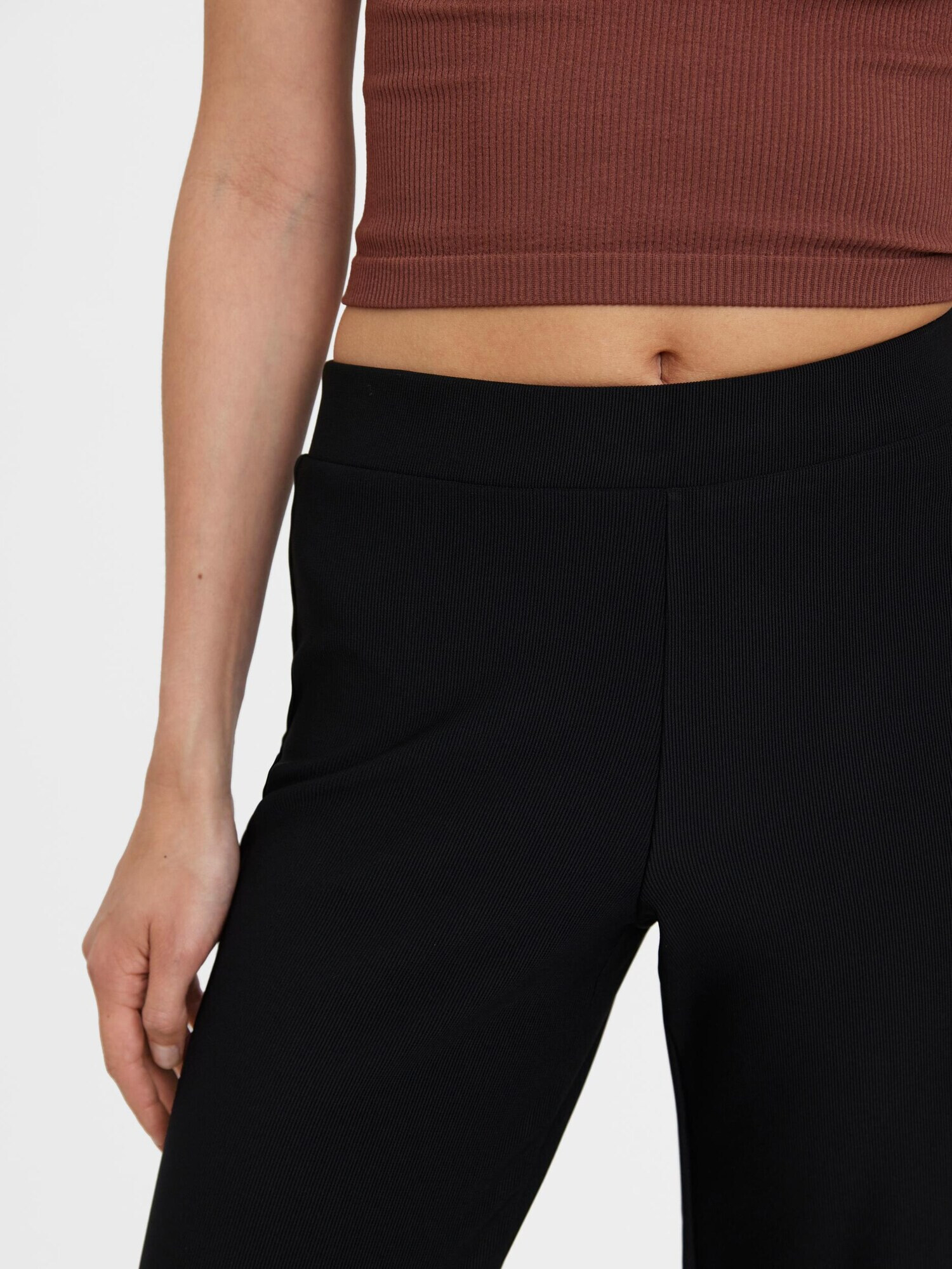 VERO MODA Pantaloni 'Kammie' negru - Pled.ro