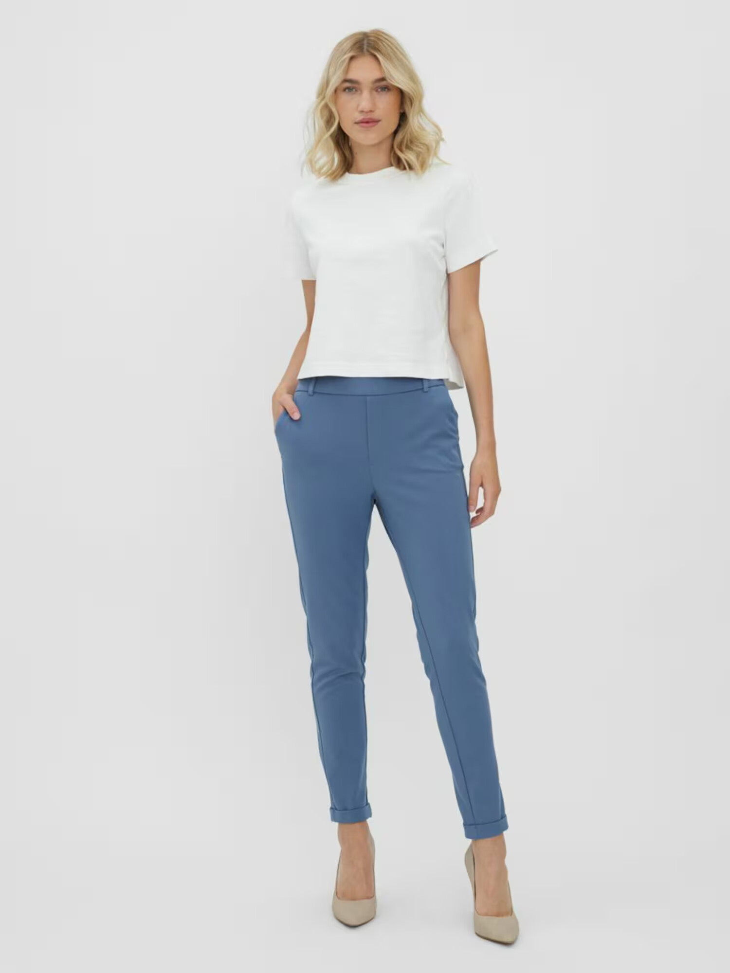 VERO MODA Pantaloni 'Maya' albastru - Pled.ro