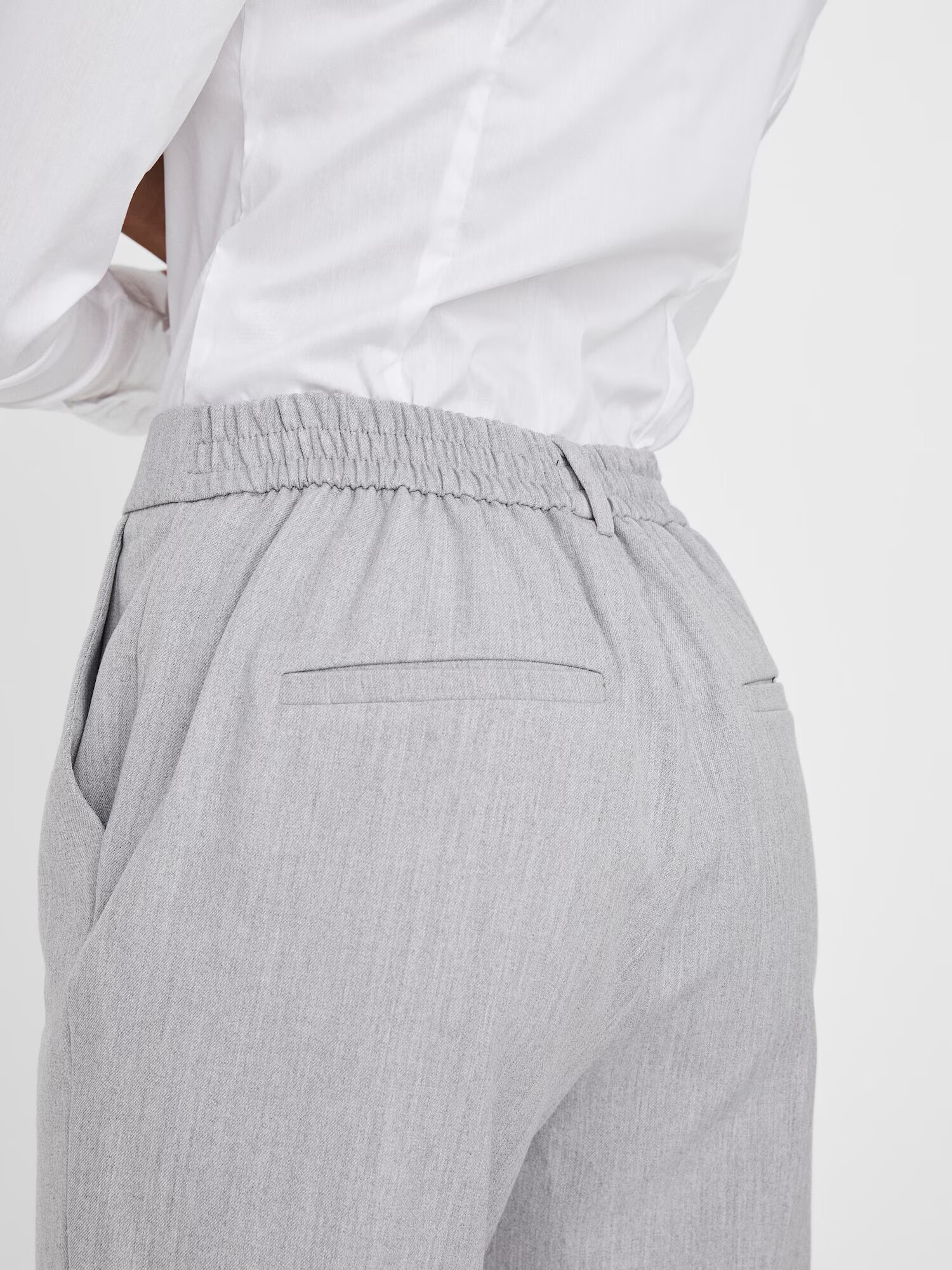 VERO MODA Pantaloni 'Maya' gri deschis - Pled.ro