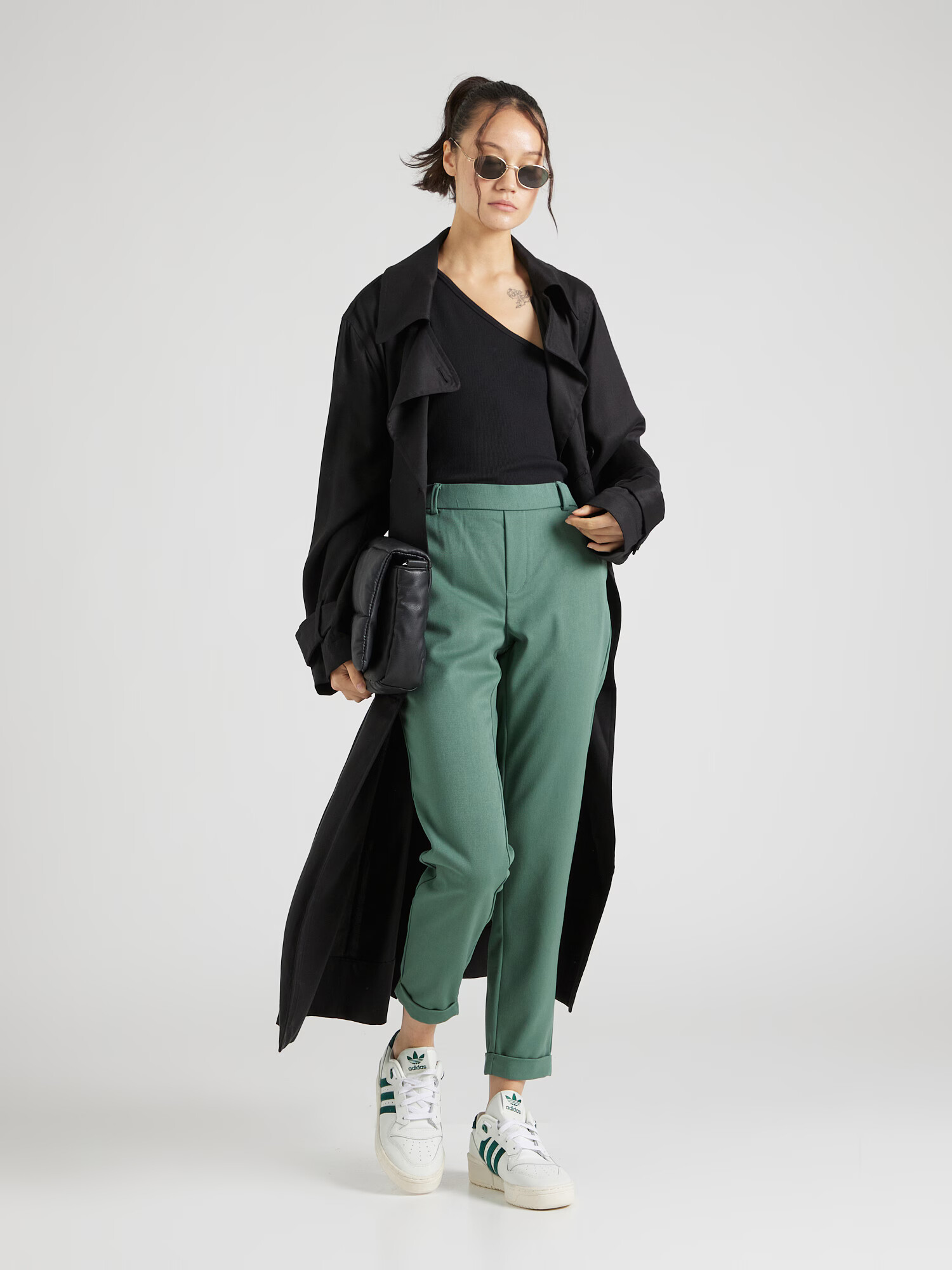 VERO MODA Pantaloni 'MAYA' verde smarald - Pled.ro