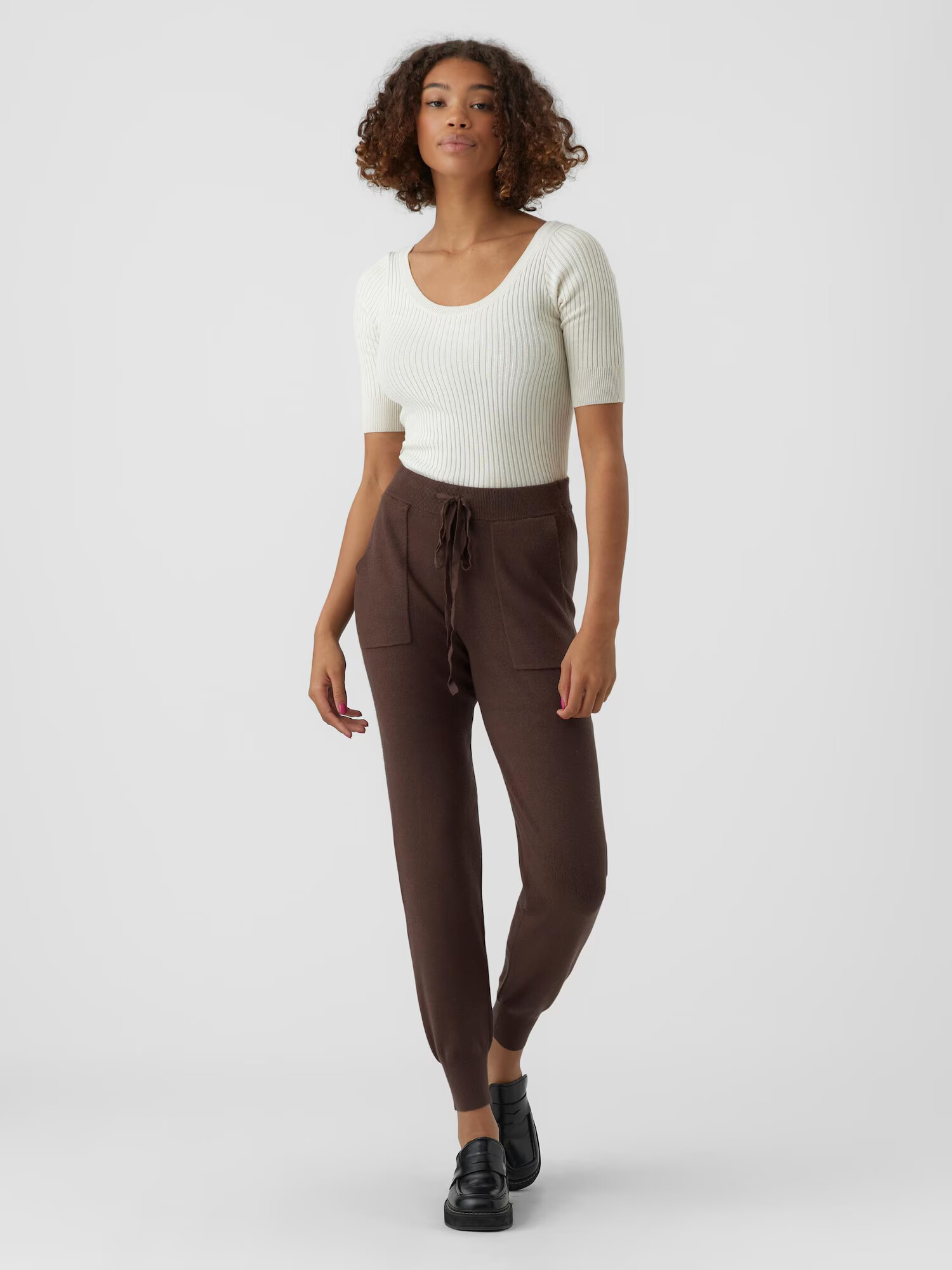 VERO MODA Pantaloni 'Nancy' maro - Pled.ro