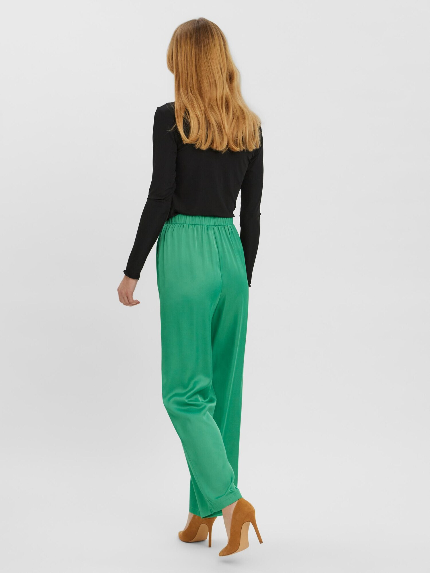 VERO MODA Pantaloni 'Natalia' verde jad - Pled.ro