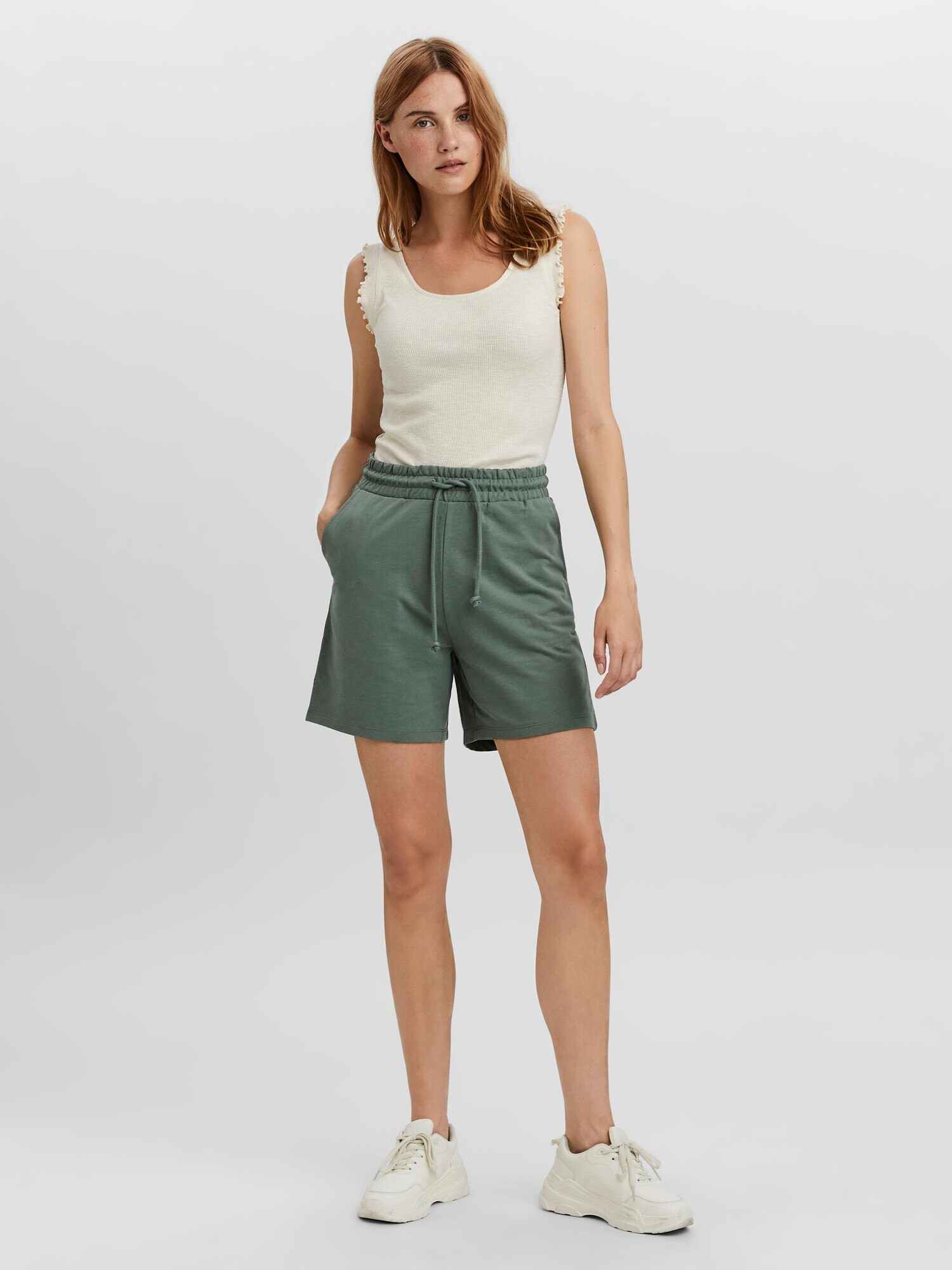 VERO MODA Pantaloni 'Octavia' verde pin - Pled.ro