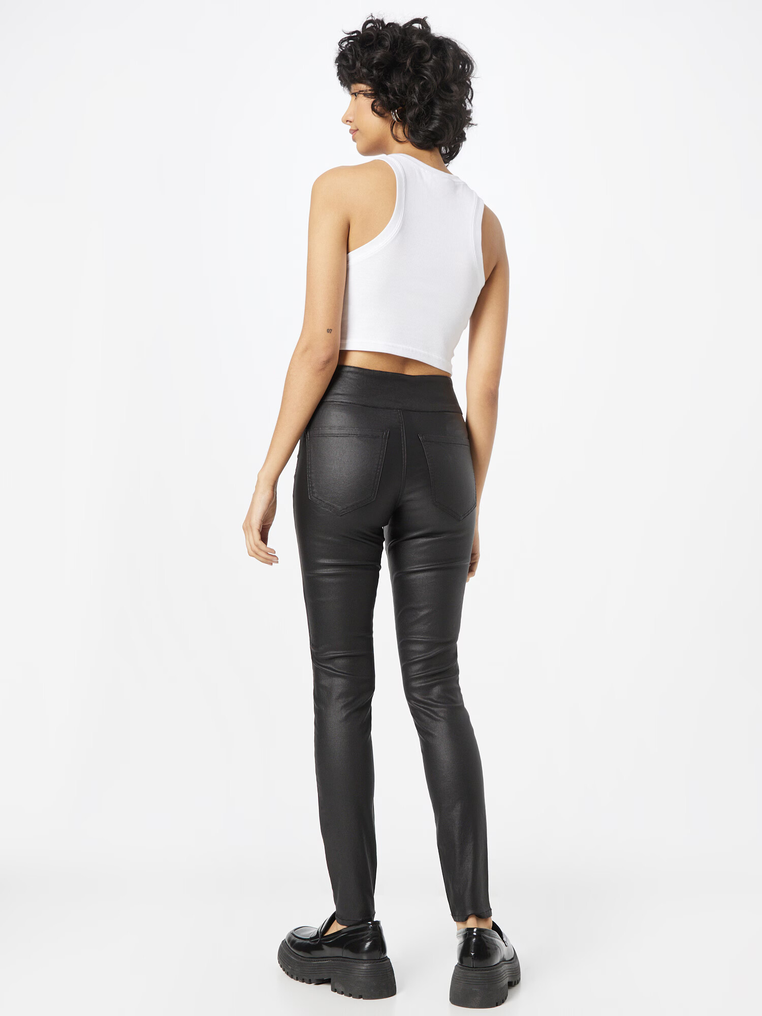 VERO MODA Pantaloni 'Sabina' negru - Pled.ro