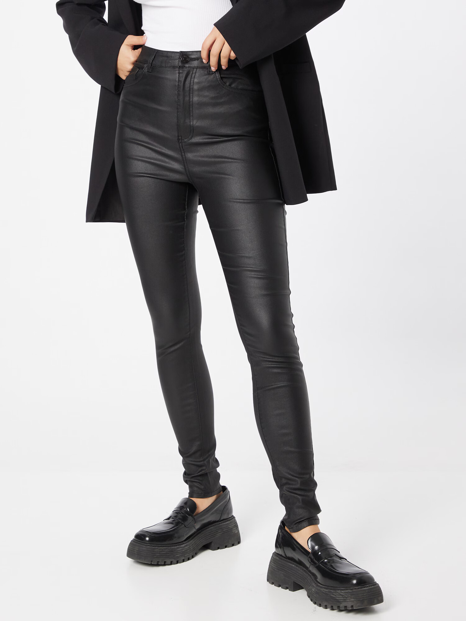 VERO MODA Pantaloni 'Sandra' negru - Pled.ro