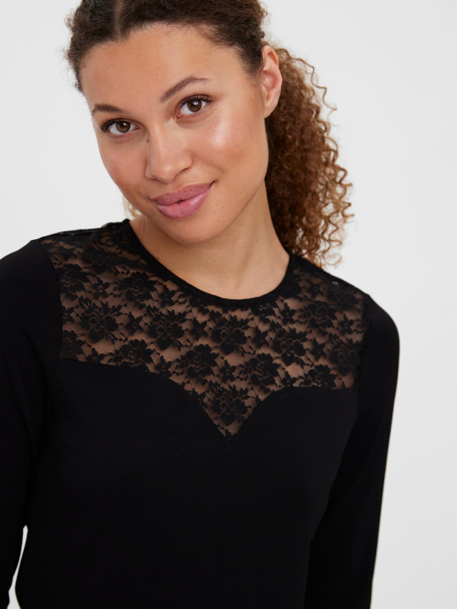 VERO MODA Tricou 'MILLA' negru - Pled.ro