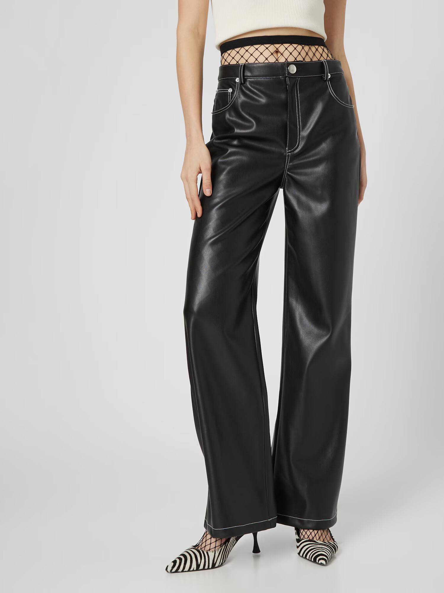 VIERVIER Pantaloni 'Betty' negru - Pled.ro