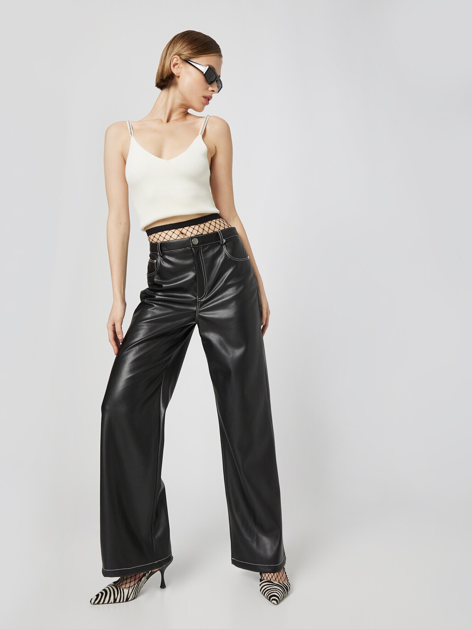 VIERVIER Pantaloni 'Betty' negru - Pled.ro