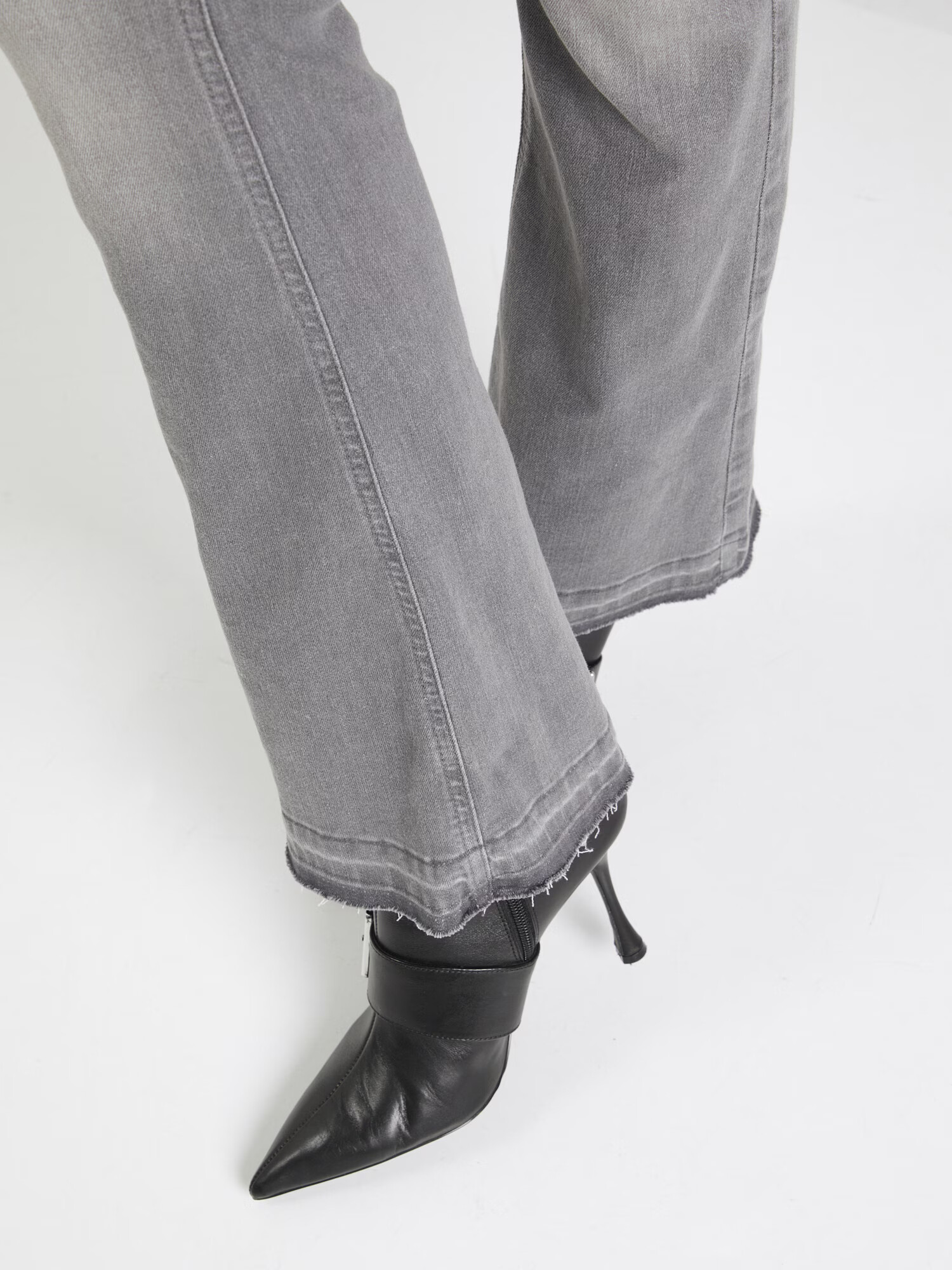 VILA Jeans 'BETTY' gri denim - Pled.ro