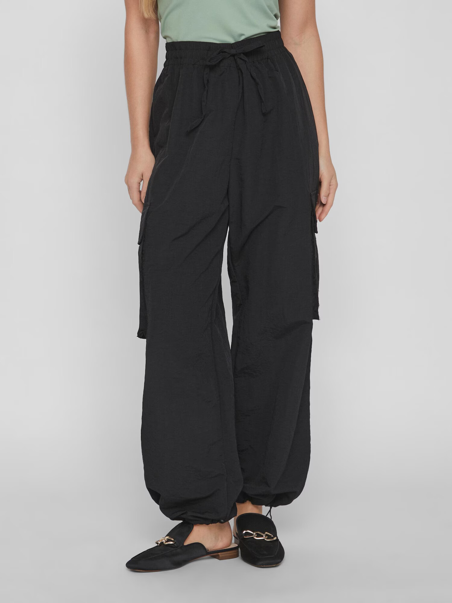 VILA Pantaloni 'POCKY' negru - Pled.ro