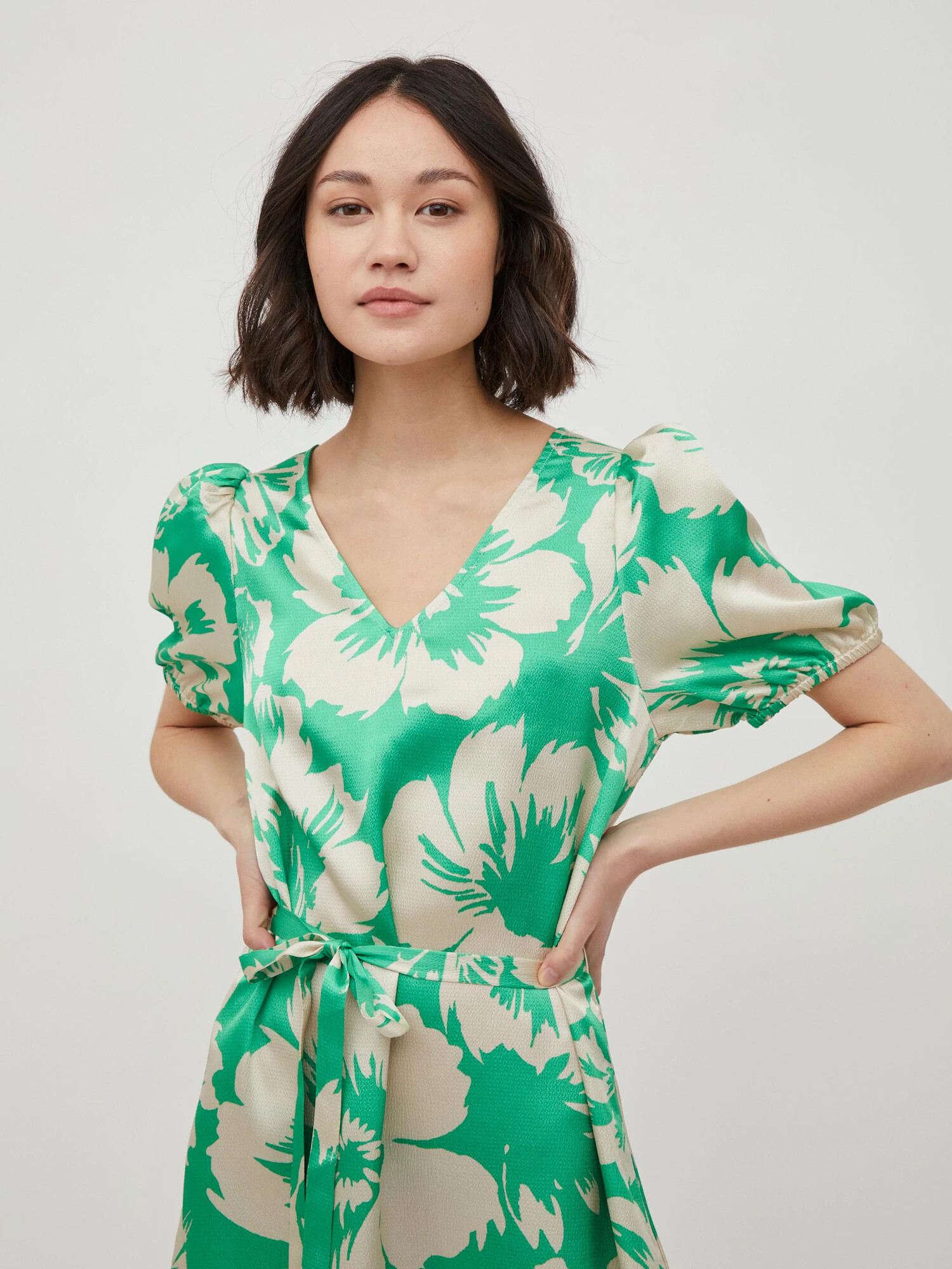 Vila Petite Rochie bej / verde - Pled.ro