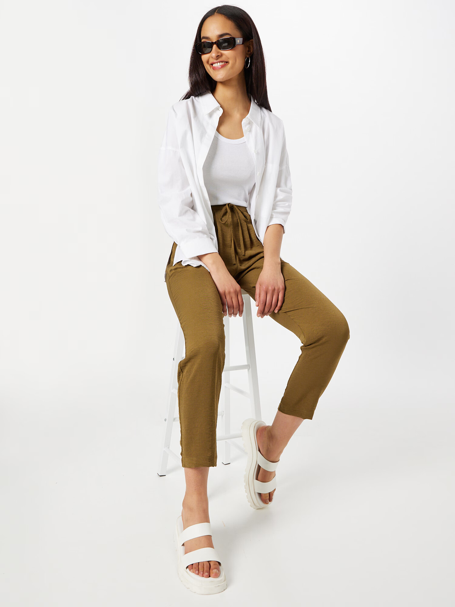 Wallis Pantaloni oliv - Pled.ro