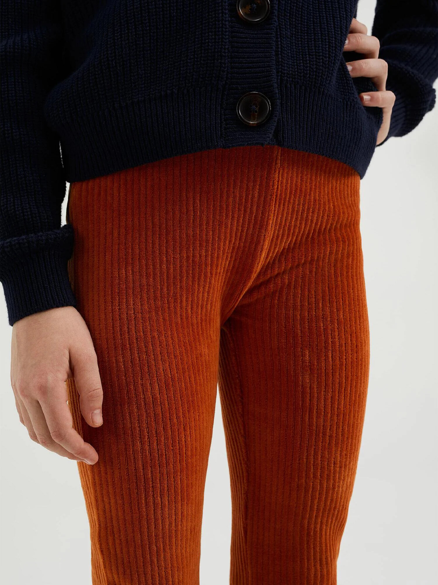 WE Fashion Pantaloni maro caramel - Pled.ro