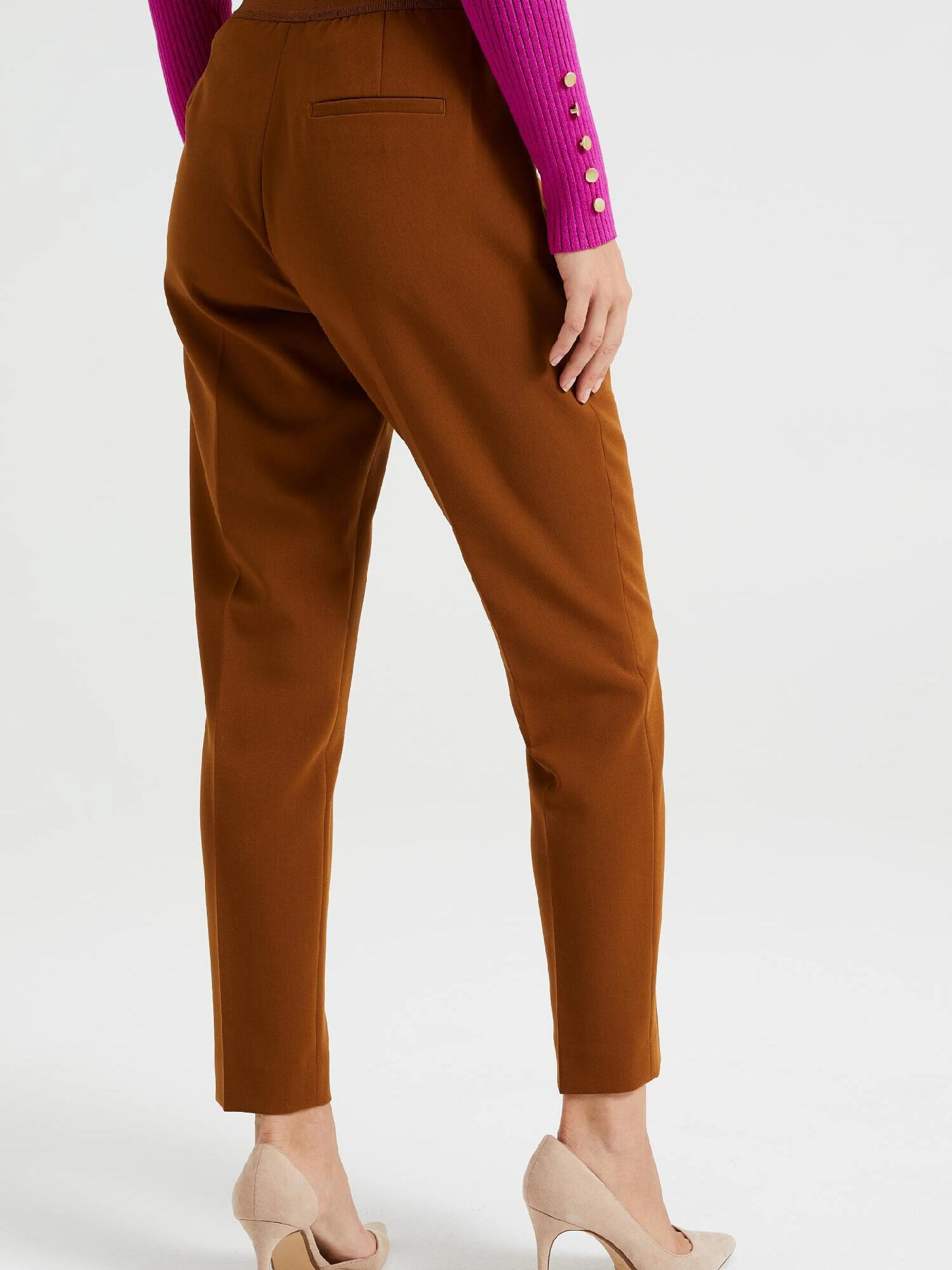 WE Fashion Pantaloni cu dungă maro caramel - Pled.ro