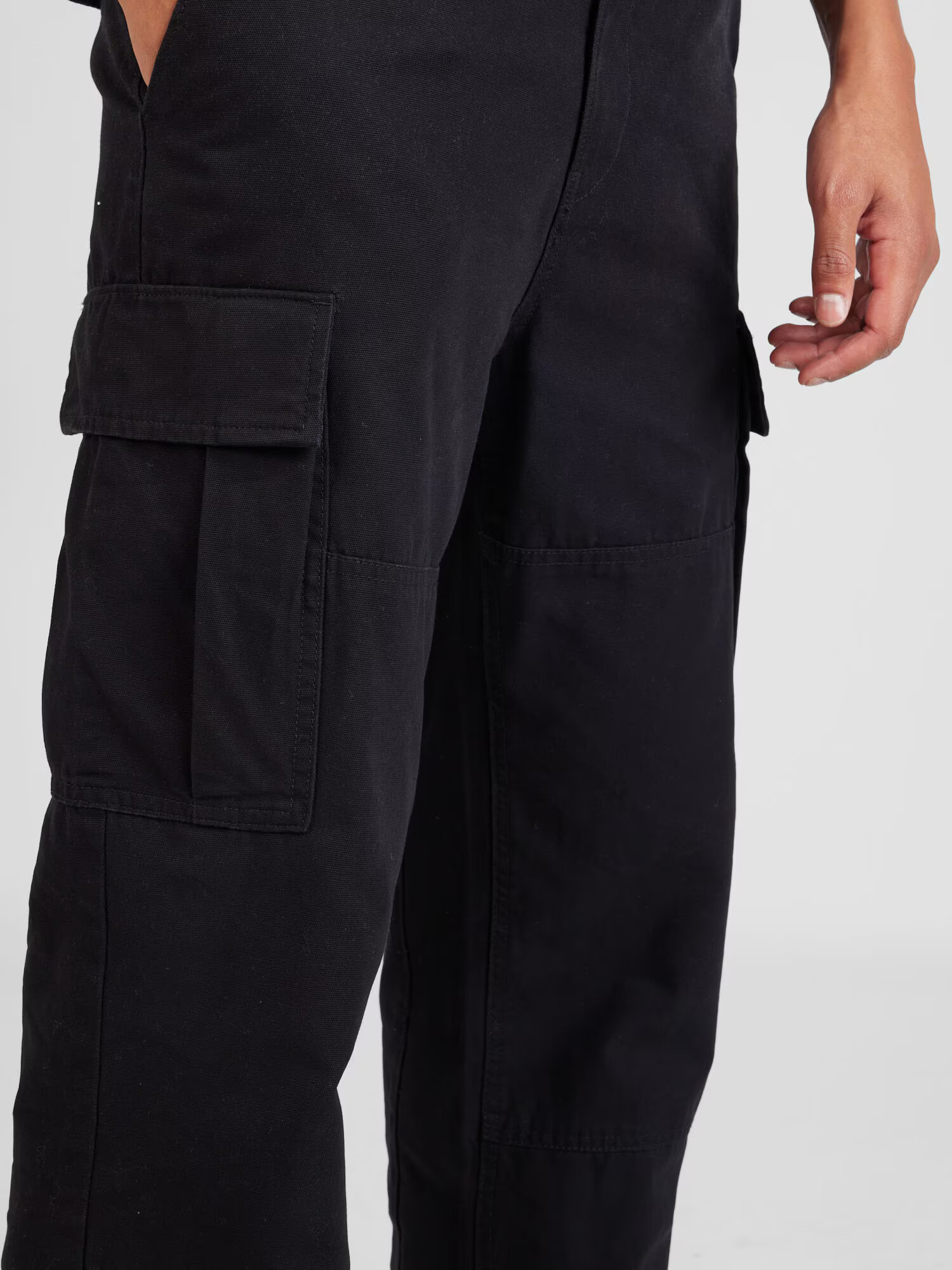 WEEKDAY Pantaloni cu buzunare 'Joel' negru - Pled.ro