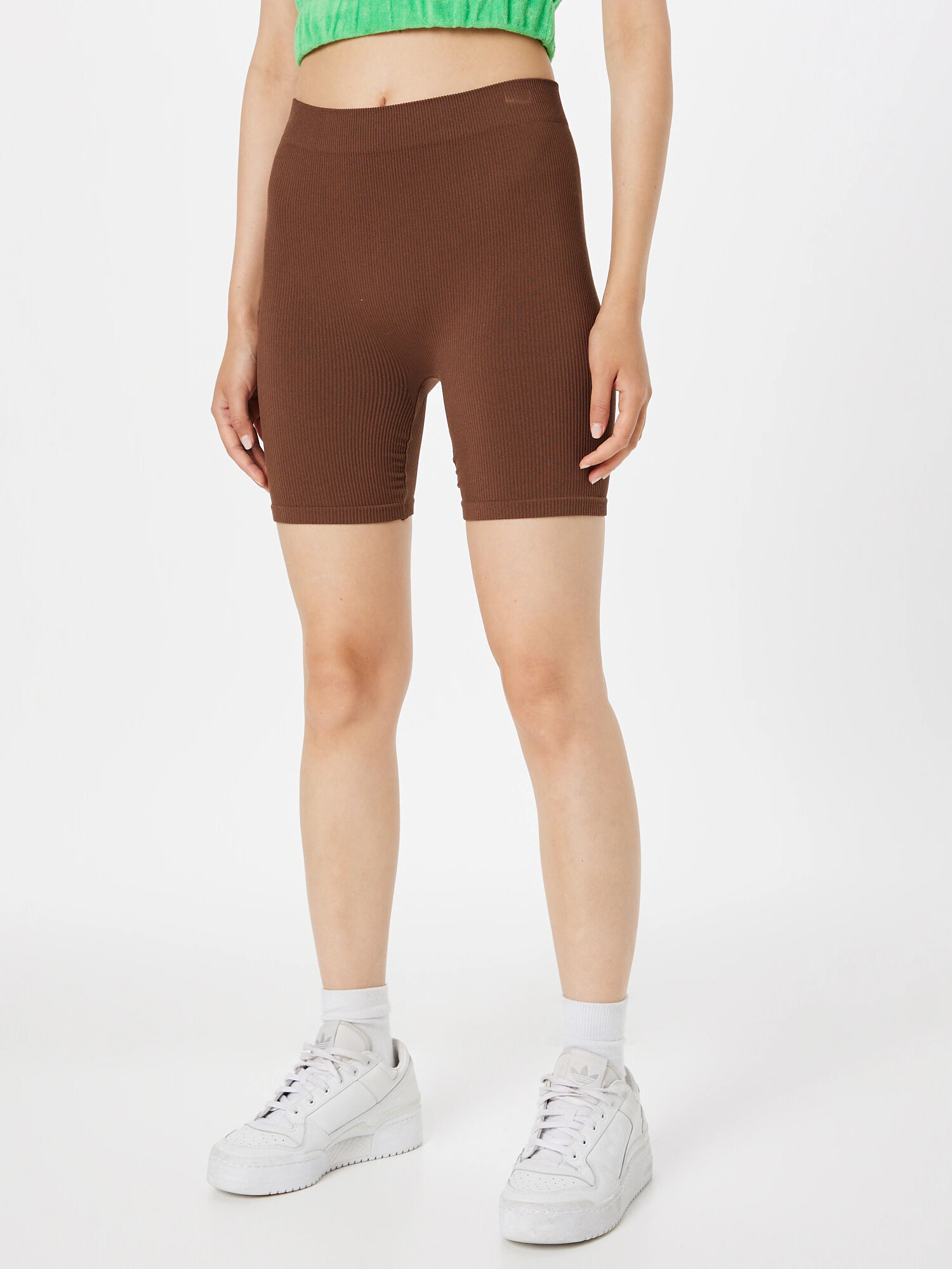 WEEKDAY Pantaloni 'Ina' maro caramel - Pled.ro