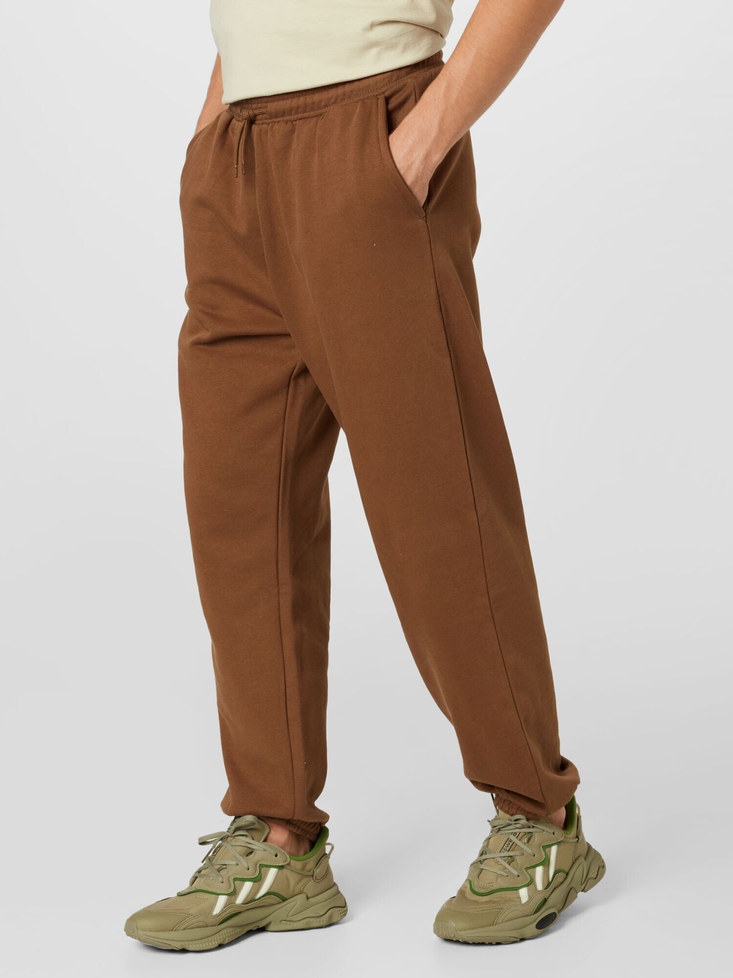 WEEKDAY Pantaloni maro caramel - Pled.ro