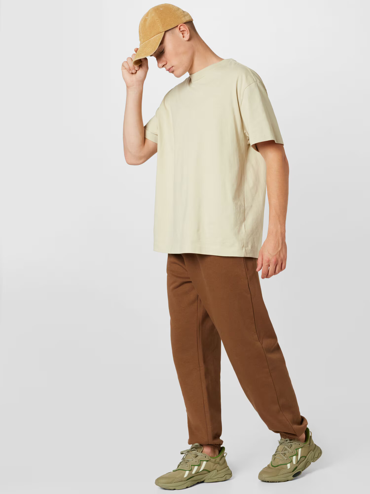 WEEKDAY Pantaloni maro caramel - Pled.ro