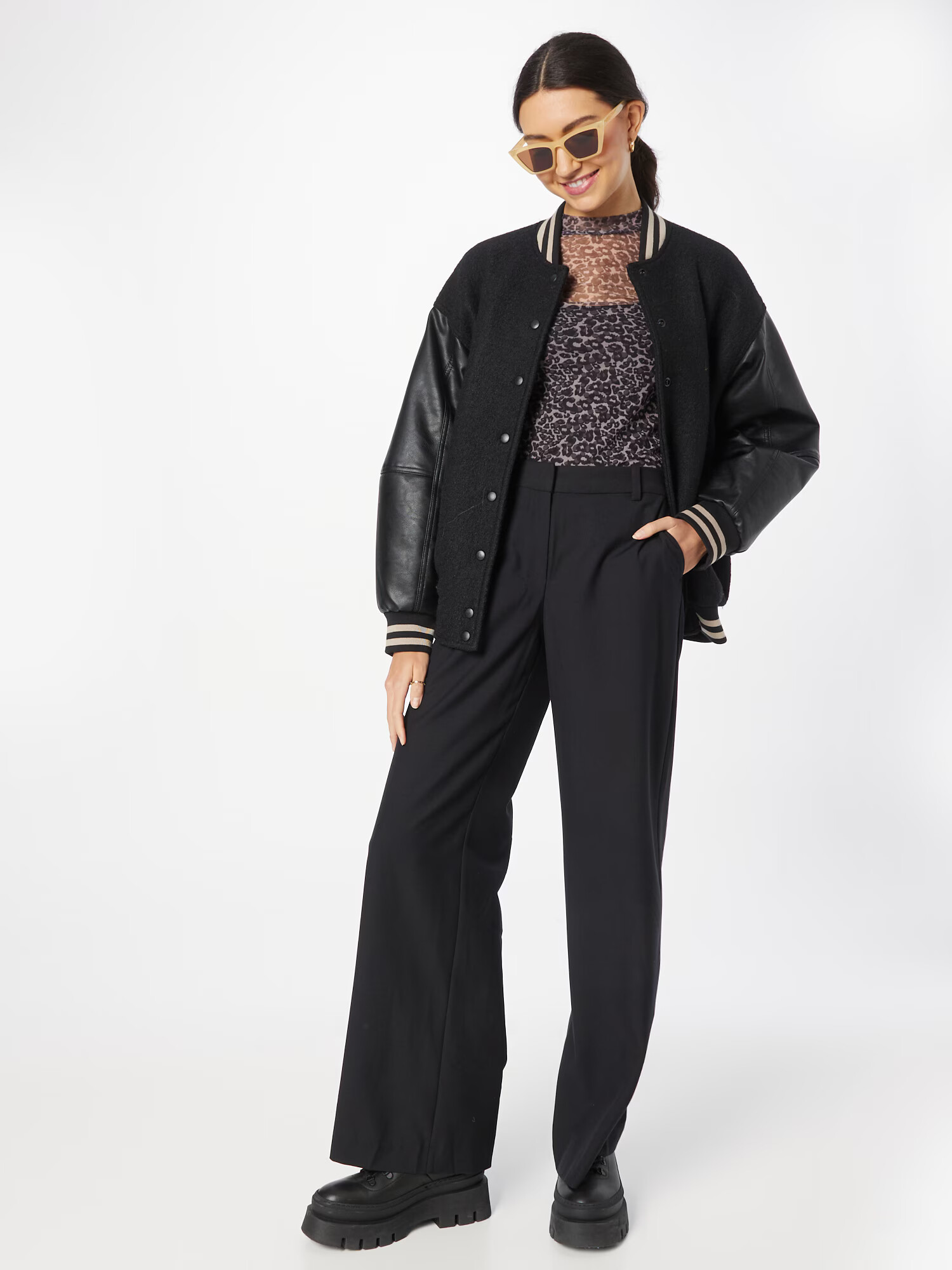 WEEKDAY Pantaloni 'Riley' negru - Pled.ro