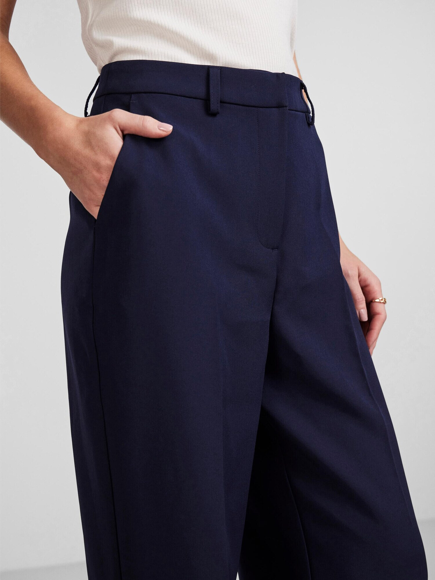 Y.A.S Pantaloni 'LOPA' bleumarin - Pled.ro