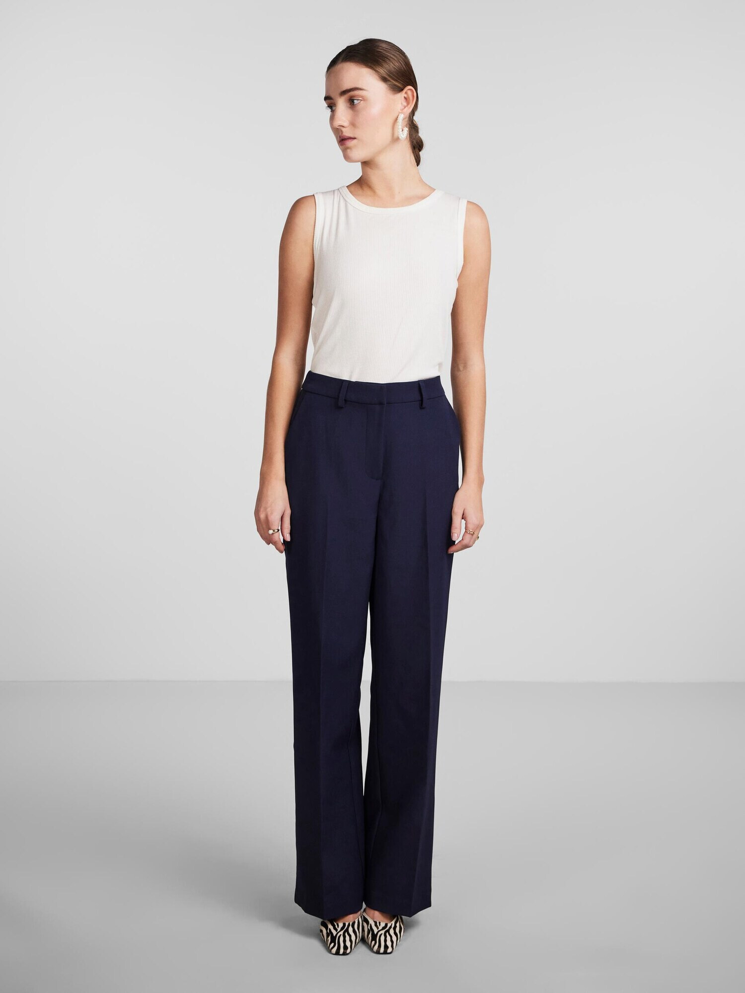 Y.A.S Pantaloni 'LOPA' bleumarin - Pled.ro