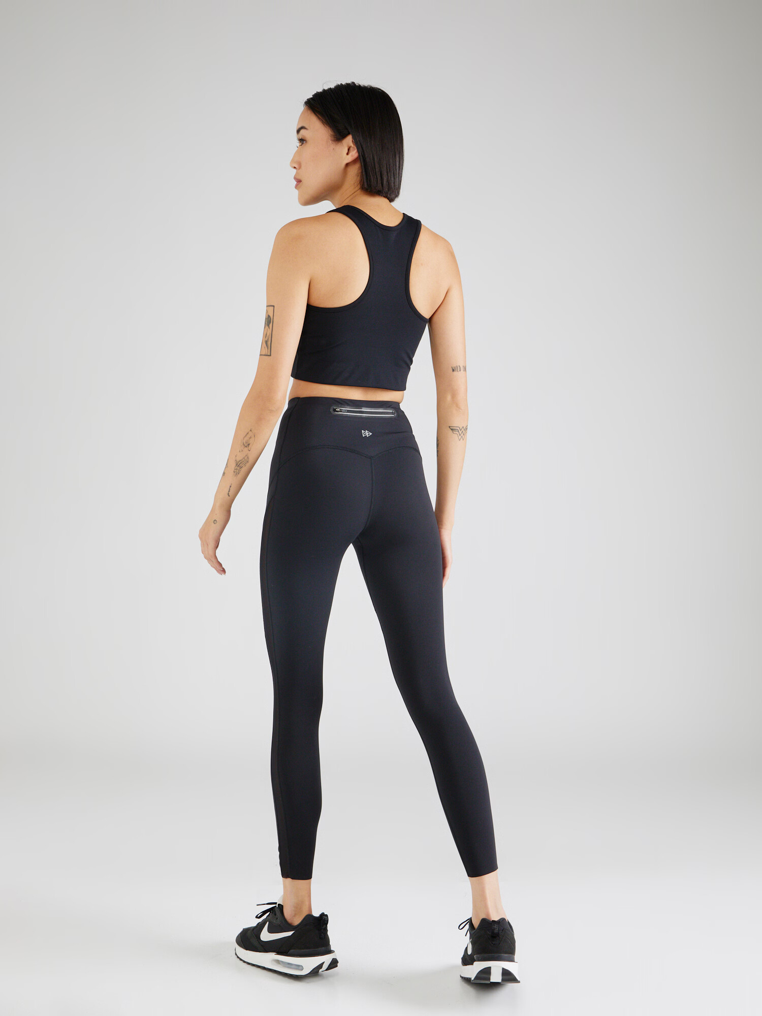 Yvette Sports Pantaloni sport 'Milly' negru - Pled.ro