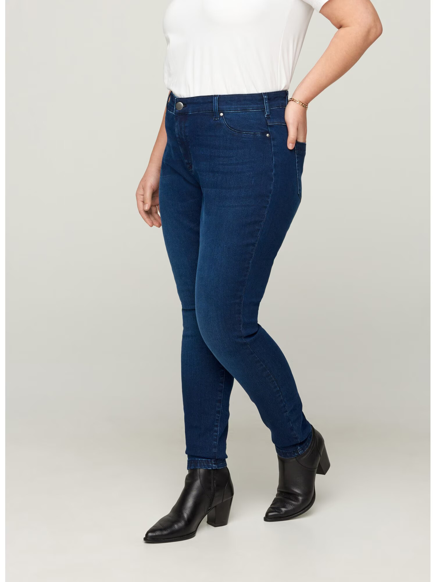 Zizzi Jeans 'Janna' albastru denim - Pled.ro