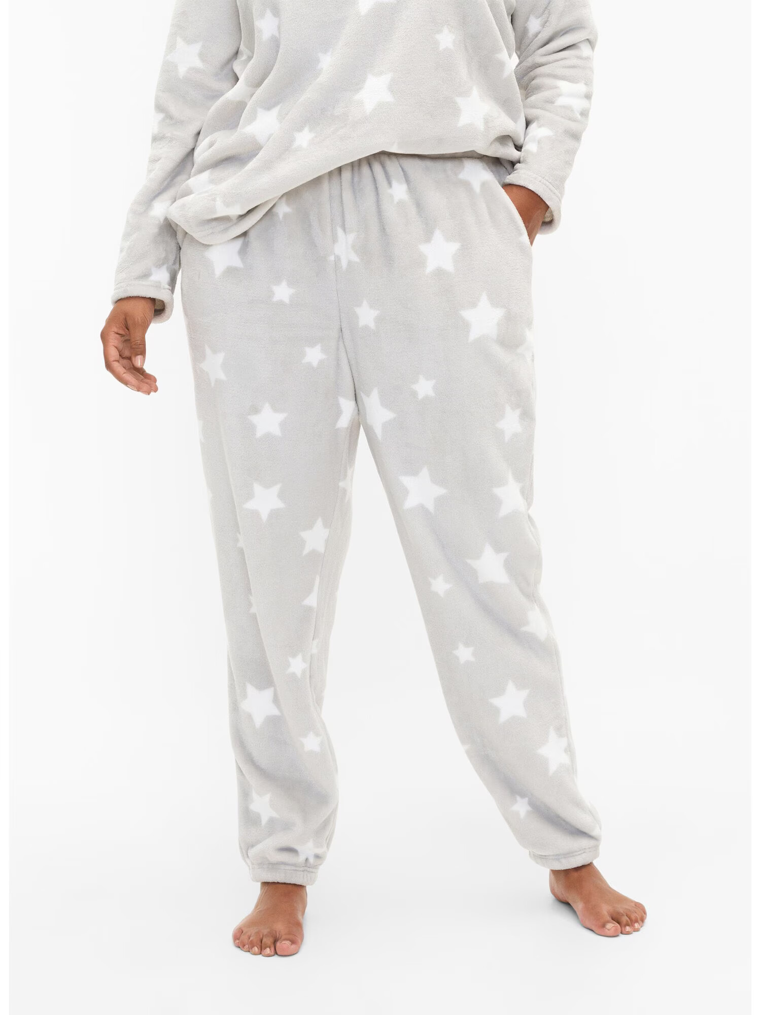 Zizzi Pantaloni de pijama 'Mhawa' gri / alb - Pled.ro