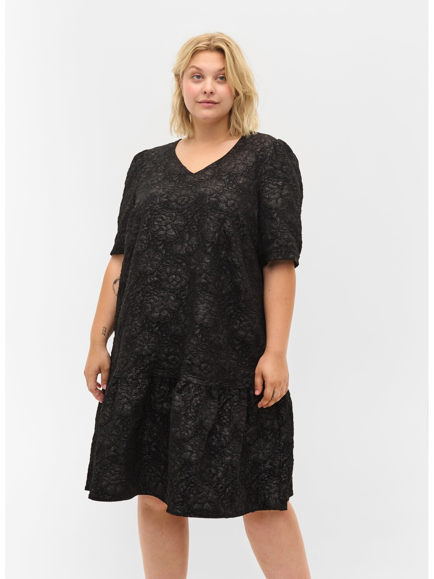 Zizzi Rochie 'Liza' gri metalic / negru - Pled.ro